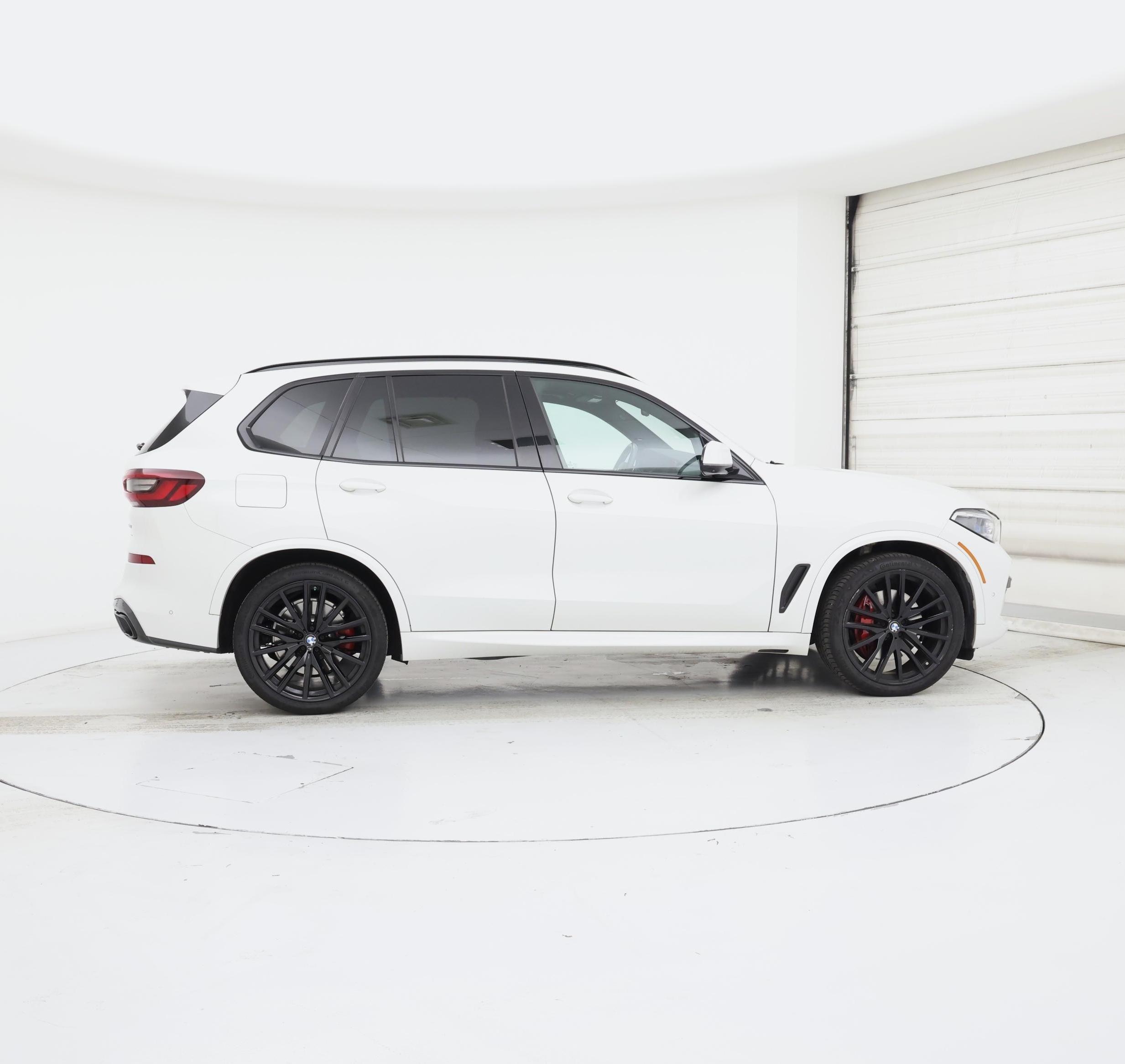 Thumbnail: 2021 BMW X5 - 7