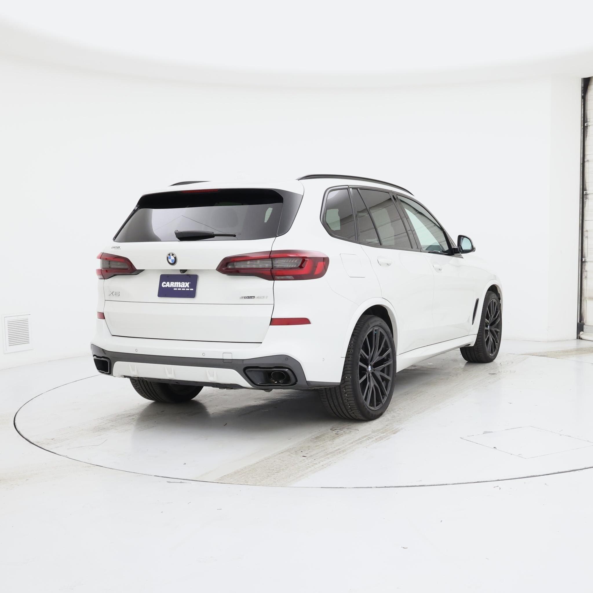 Thumbnail: 2021 BMW X5 - 8