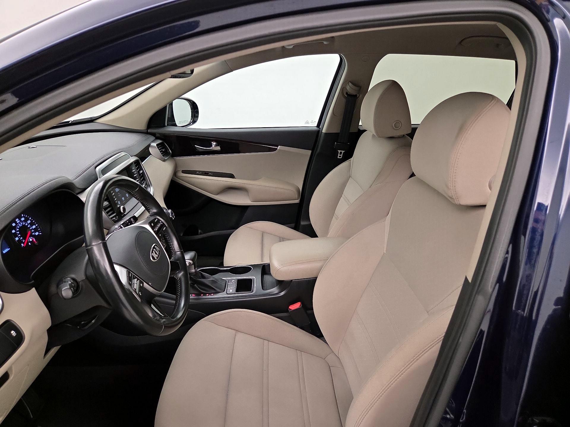 Thumbnail: 2020 Kia Sorento - 11