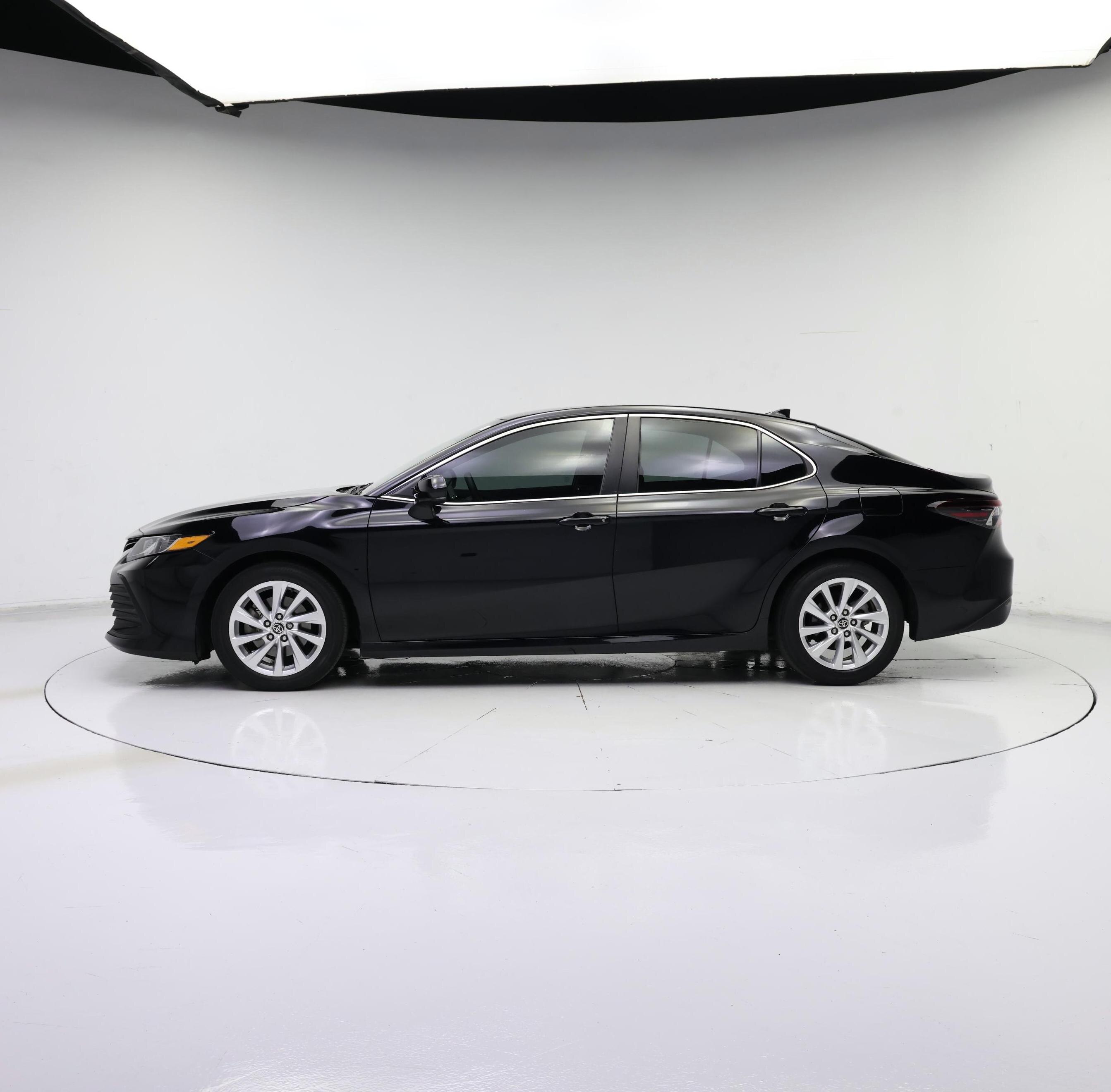 Thumbnail: 2023 Toyota Camry - 3
