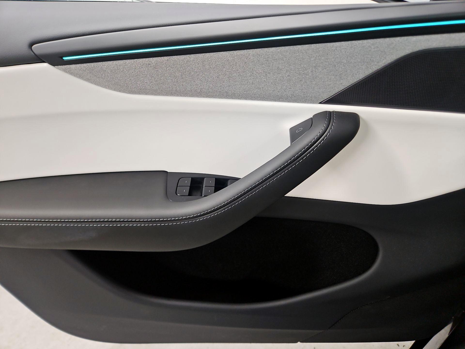 Thumbnail: 2026 Tesla Model Y - 12