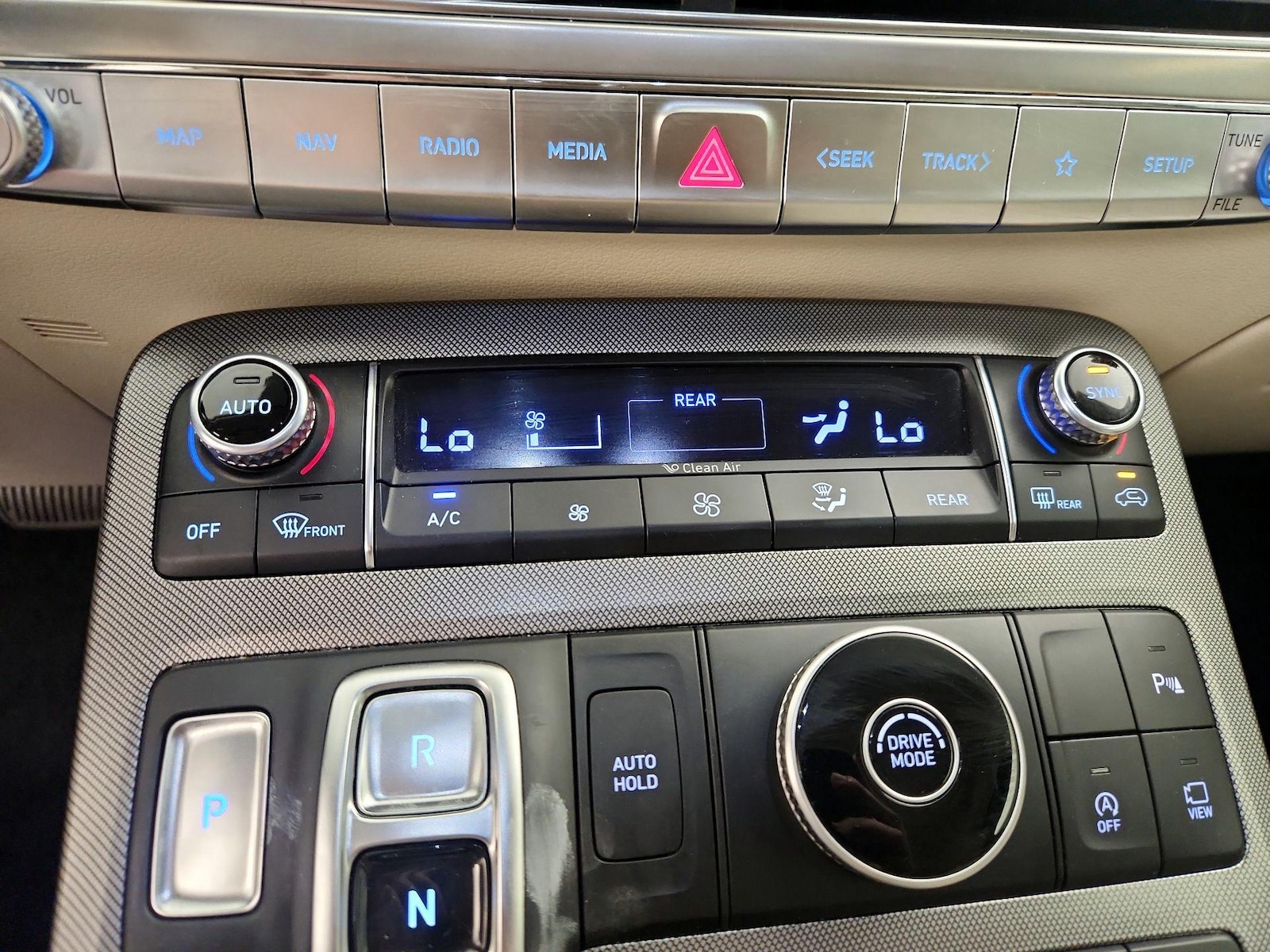 2020 Hyundai Palisade Limited - Photo 18
