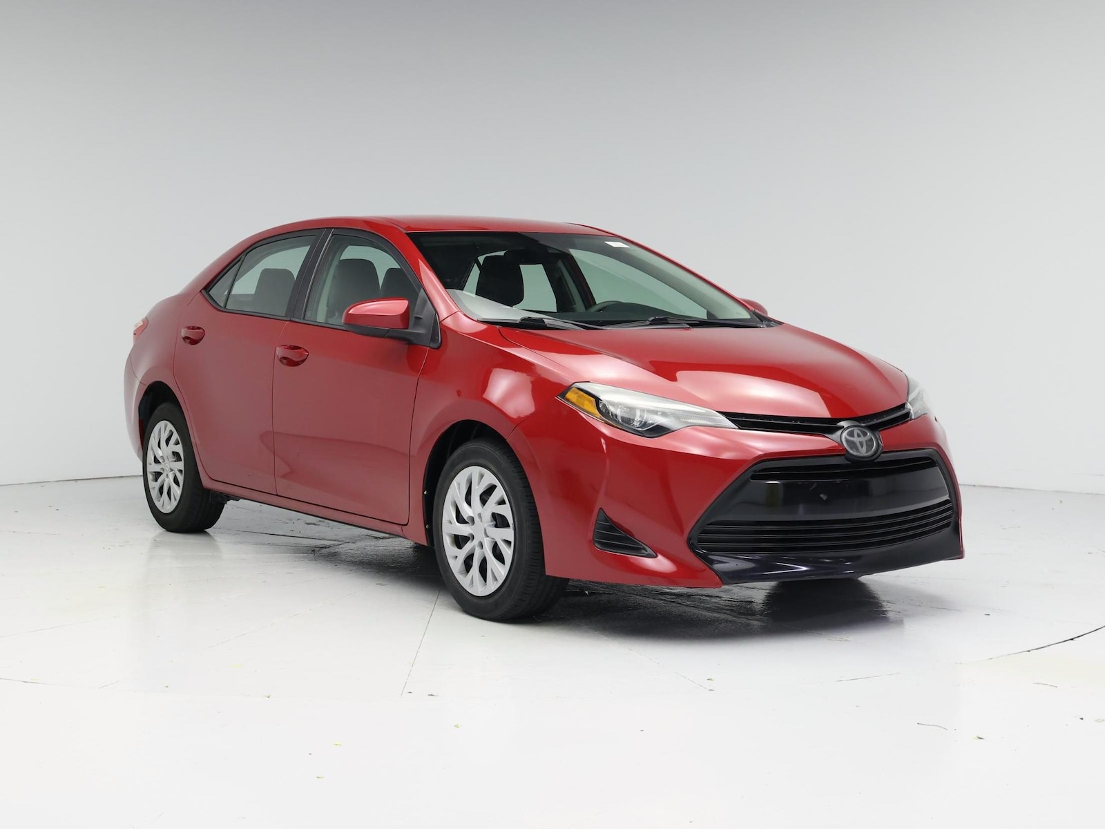 2019 Toyota Corolla LE - Photo 2
