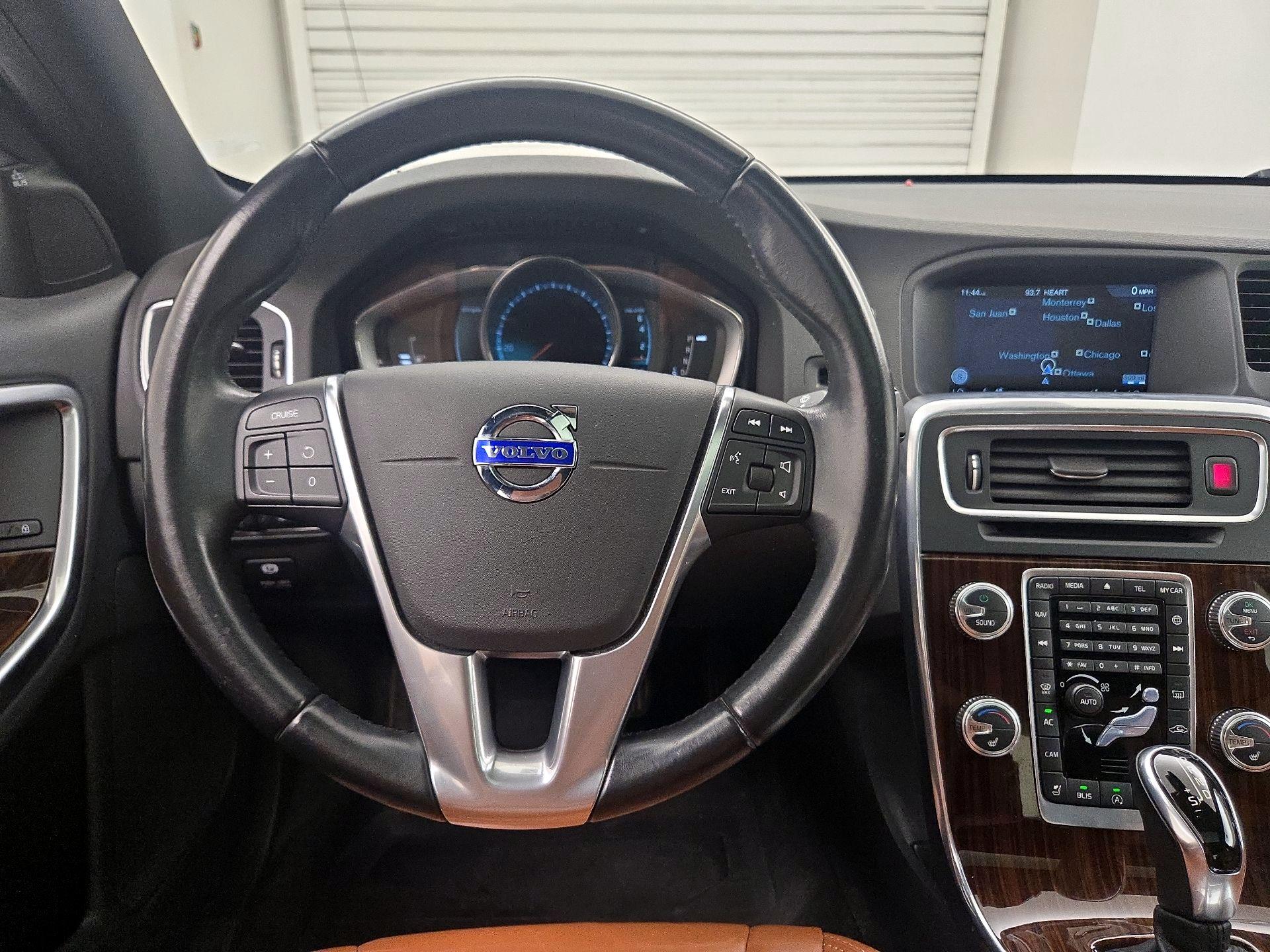 Thumbnail: 2015 Volvo S60 - 10