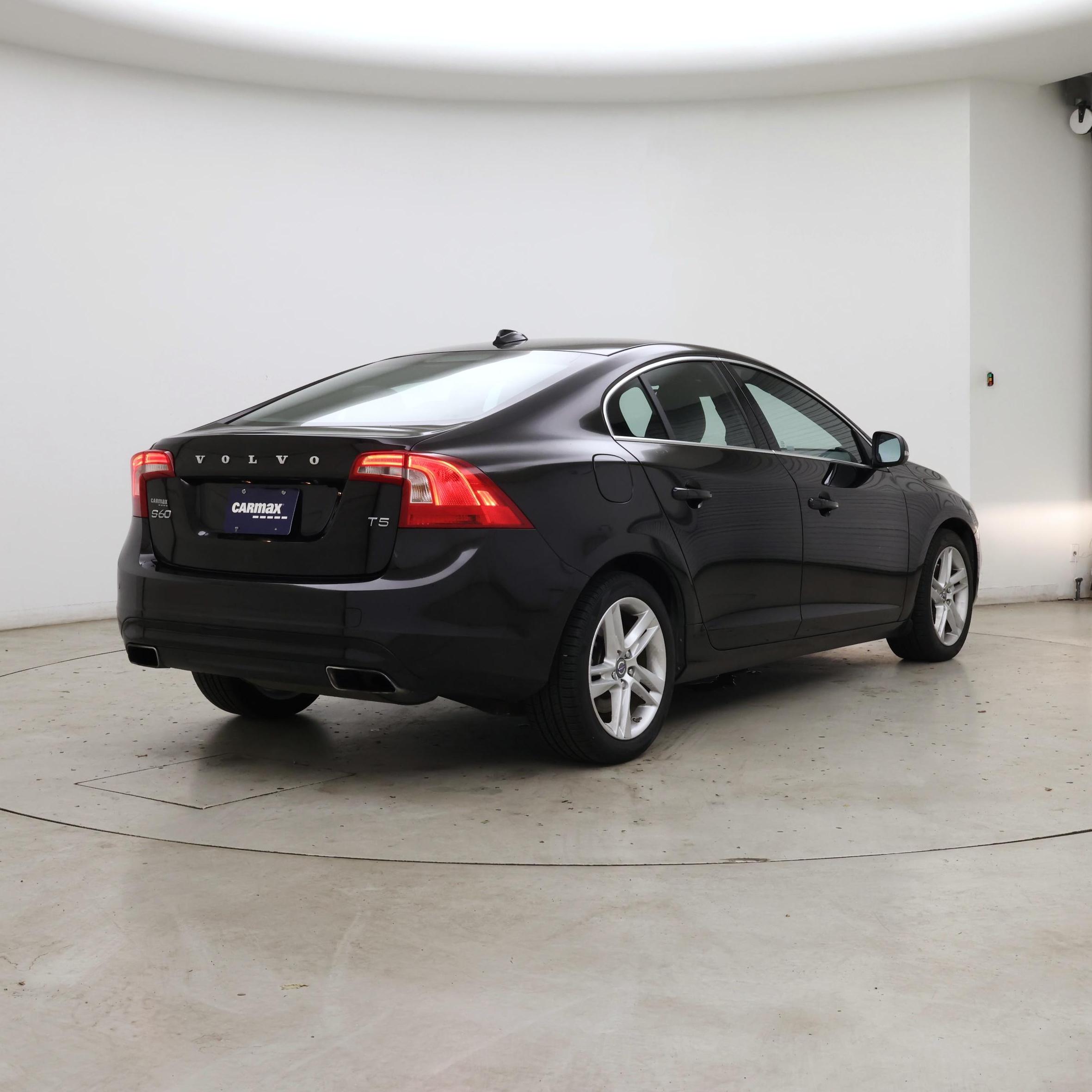 Thumbnail: 2015 Volvo S60 - 8
