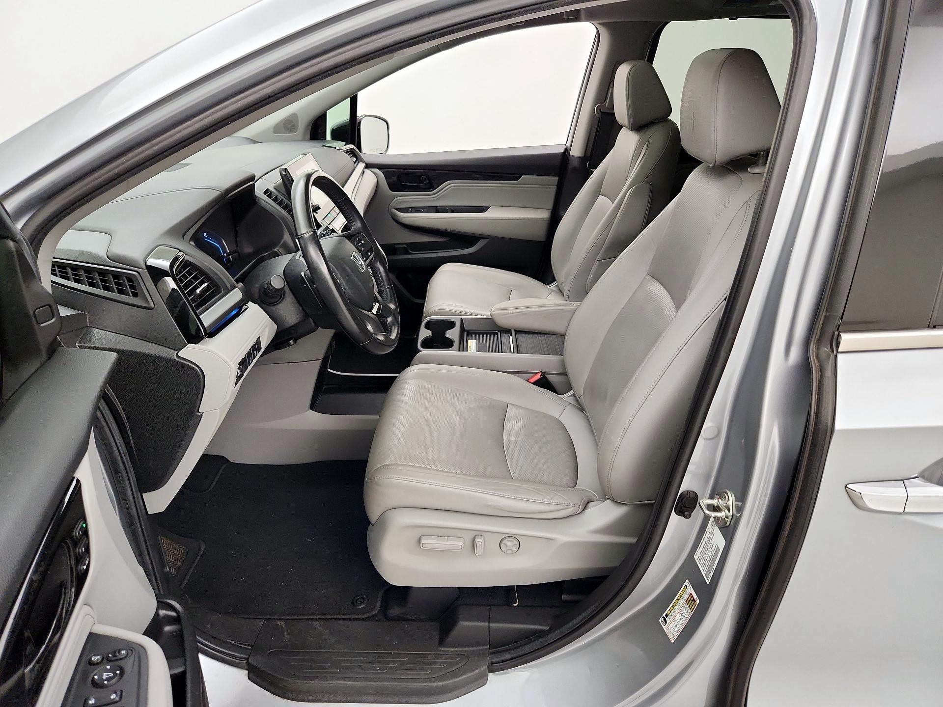 Thumbnail: 2019 Honda Odyssey - 11