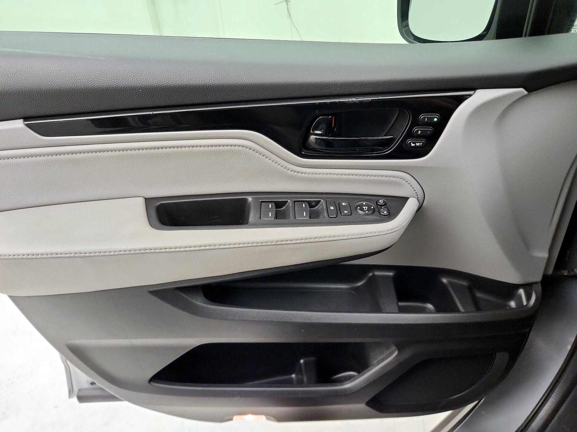 Thumbnail: 2019 Honda Odyssey - 12