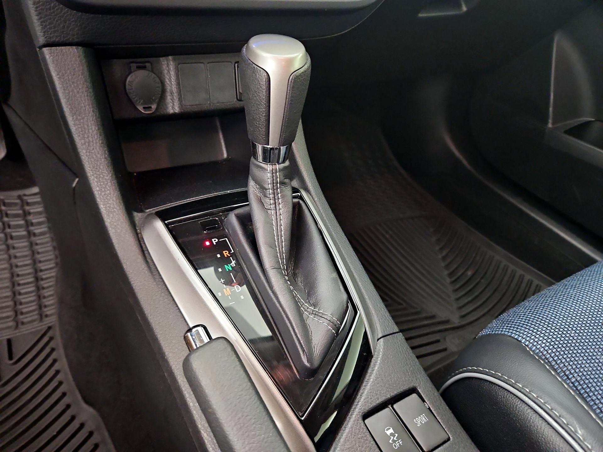 Thumbnail: 2016 Toyota Corolla - 17
