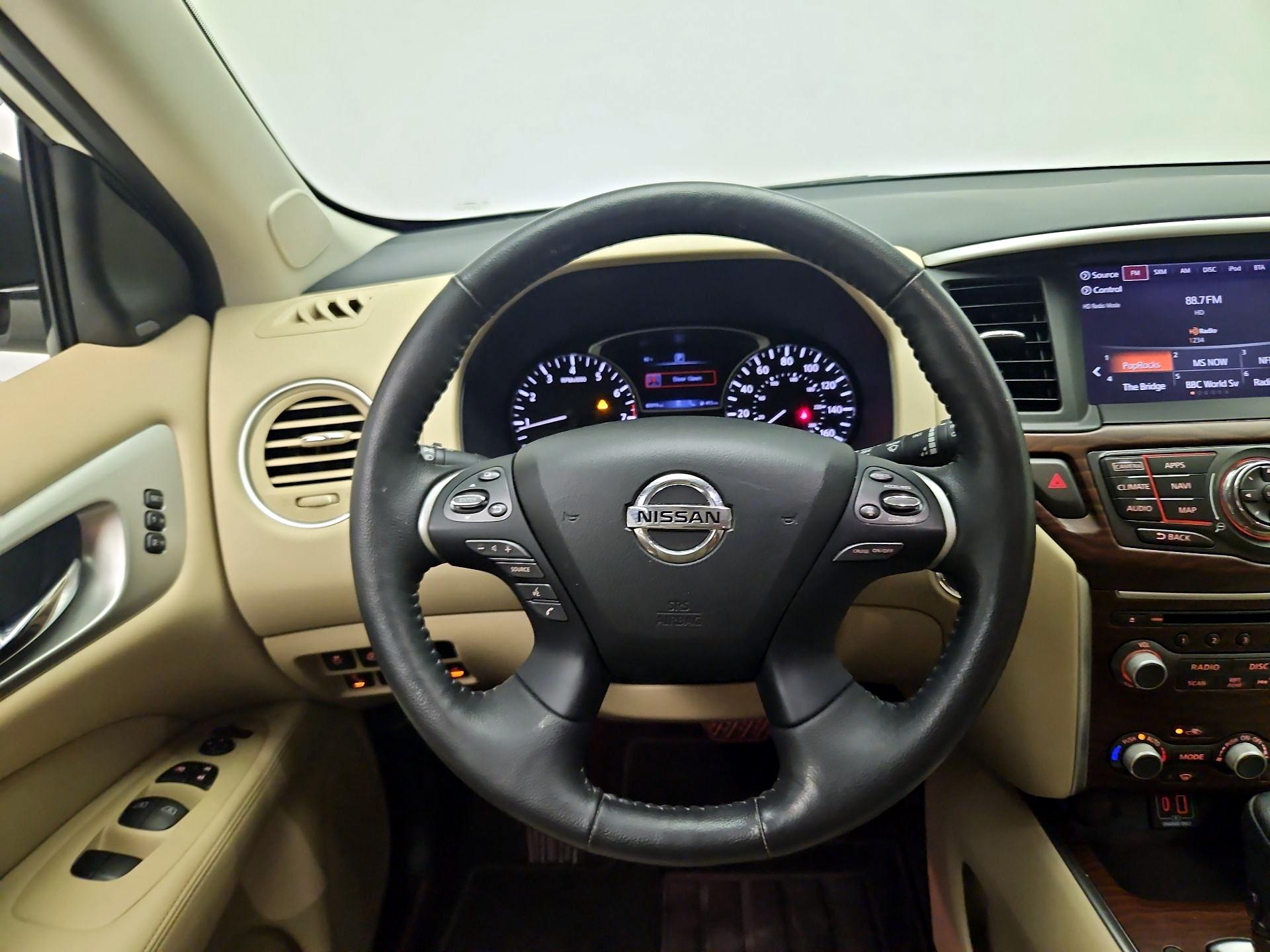 Thumbnail: 2020 Nissan Pathfinder - 10
