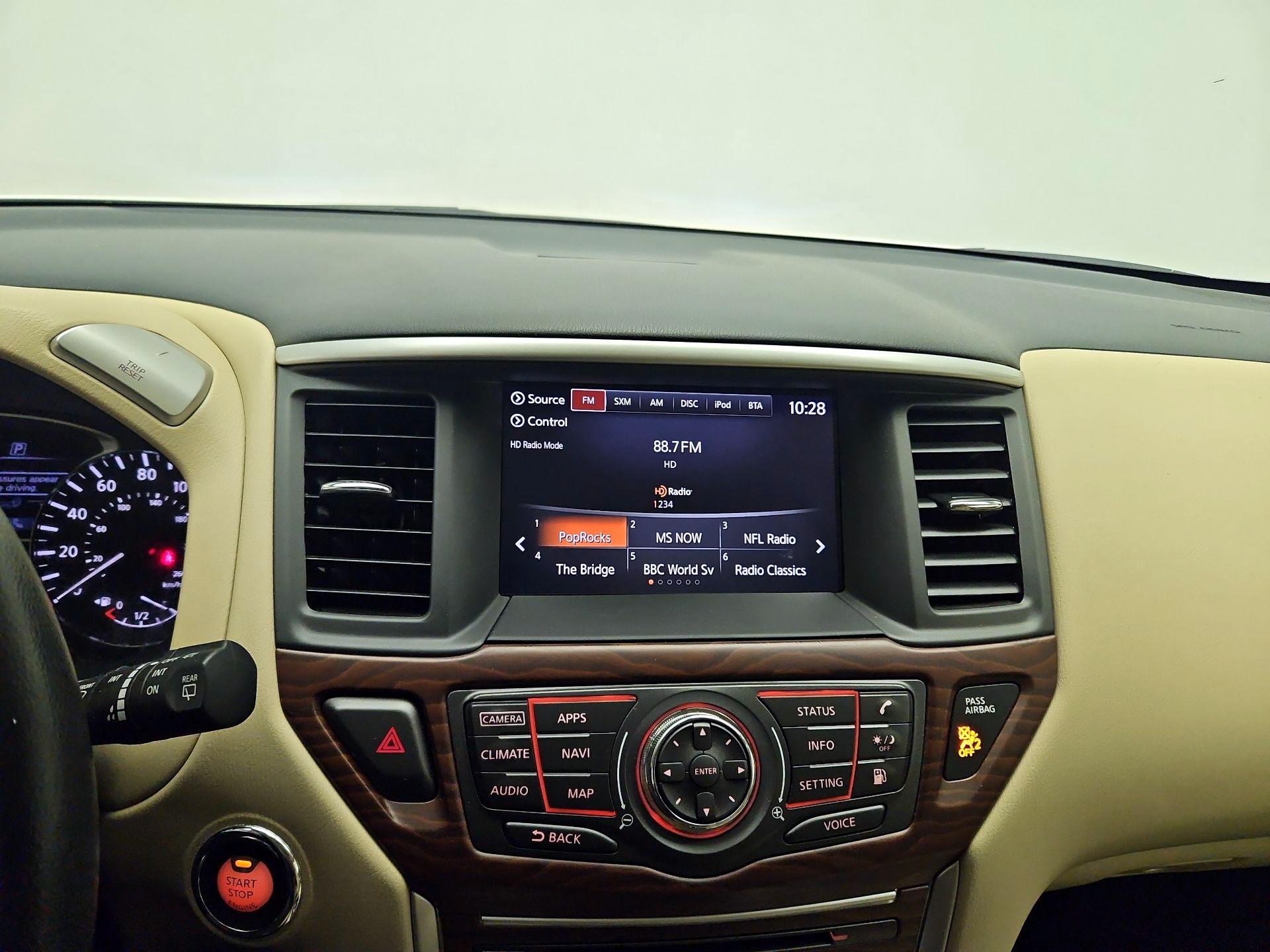 Thumbnail: 2020 Nissan Pathfinder - 14