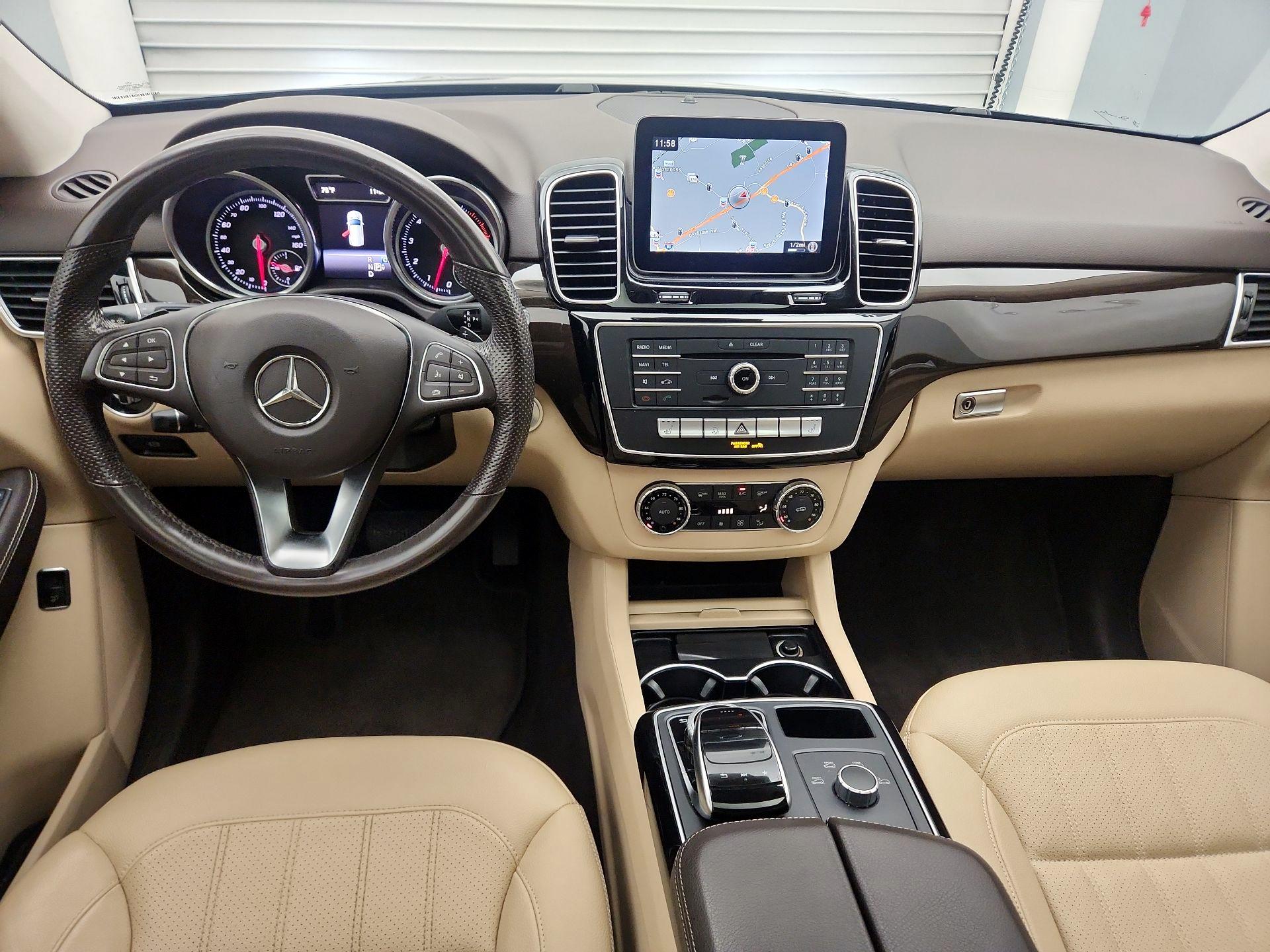 Thumbnail: 2018 Mercedes-Benz GLE - 9