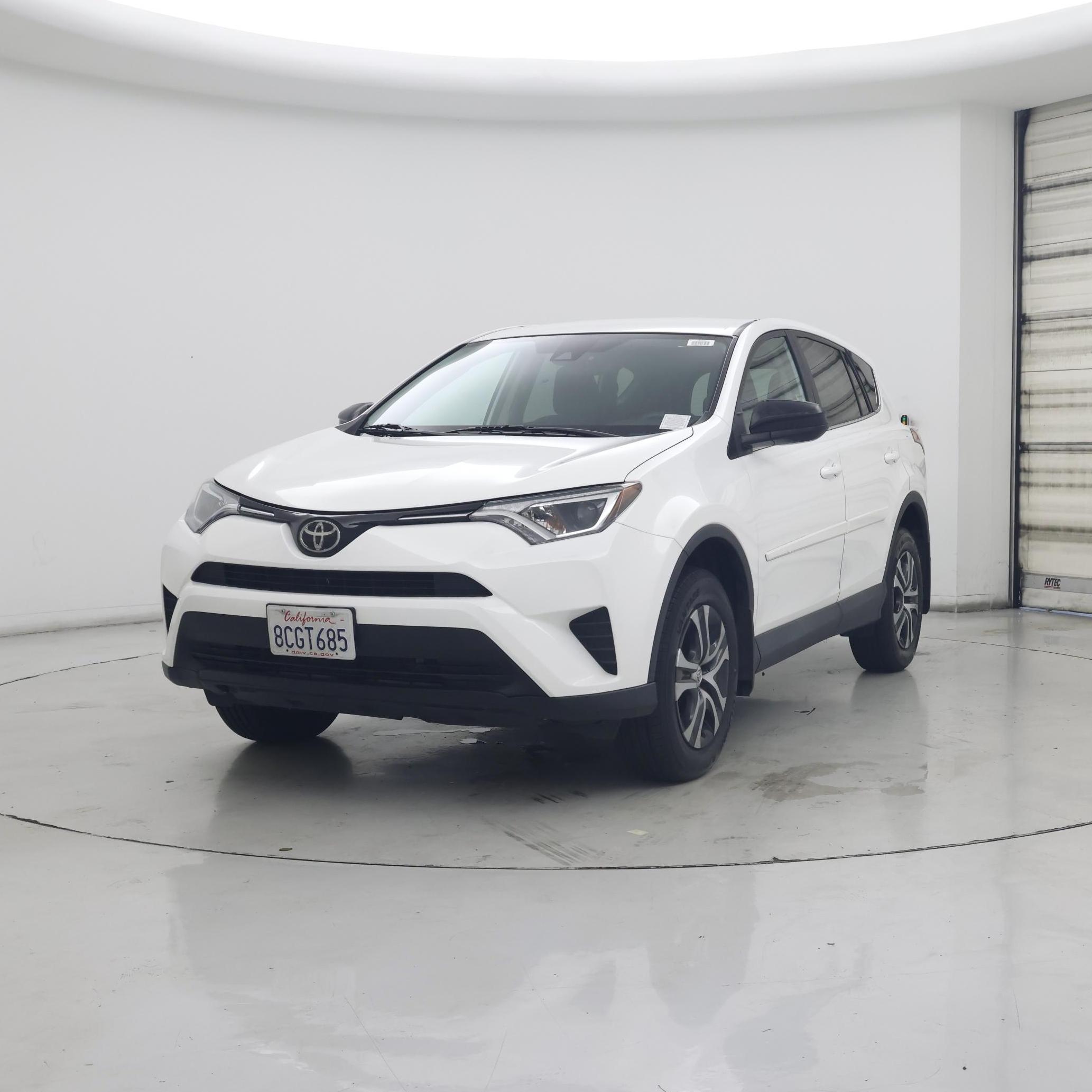 Thumbnail: 2018 Toyota RAV4 - 4