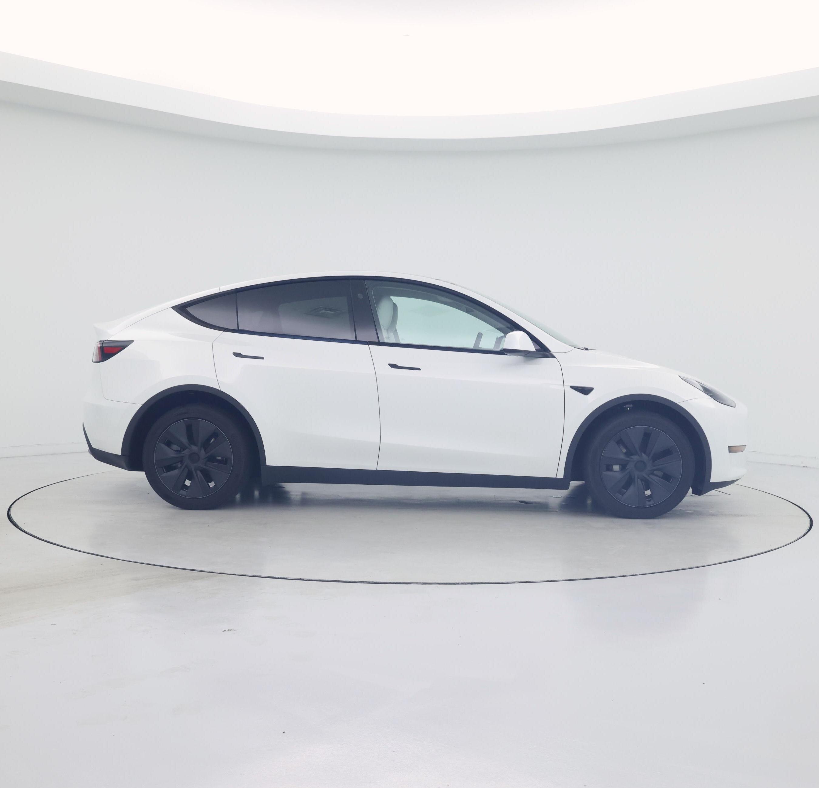 Thumbnail: 2024 Tesla Model Y - 7