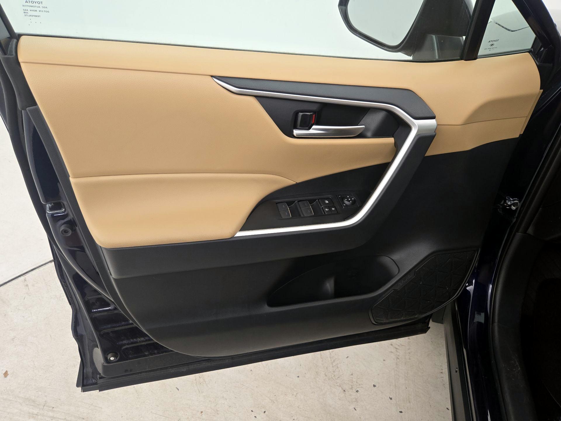 Thumbnail: 2024 Toyota RAV4 - 12