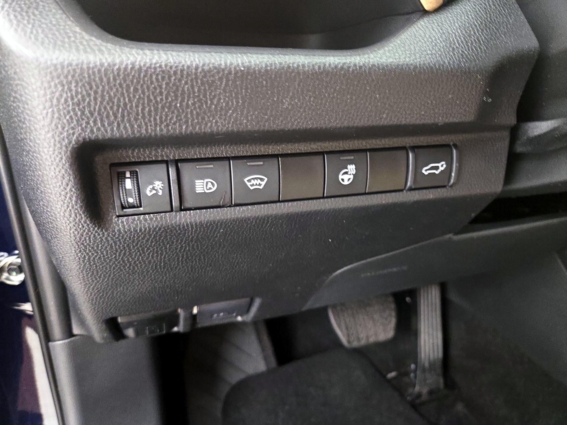 Thumbnail: 2024 Toyota RAV4 - 13