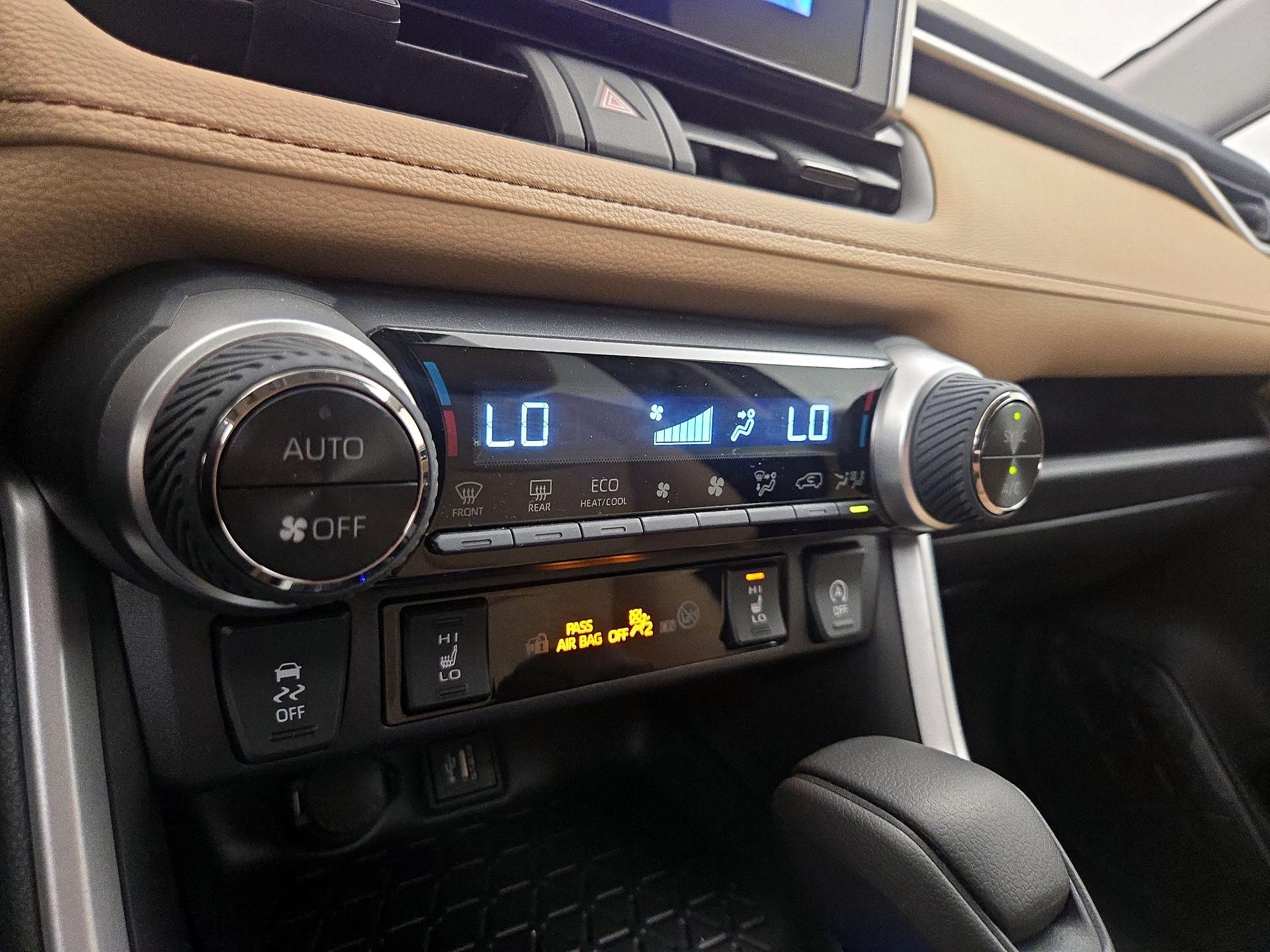 Thumbnail: 2024 Toyota RAV4 - 16