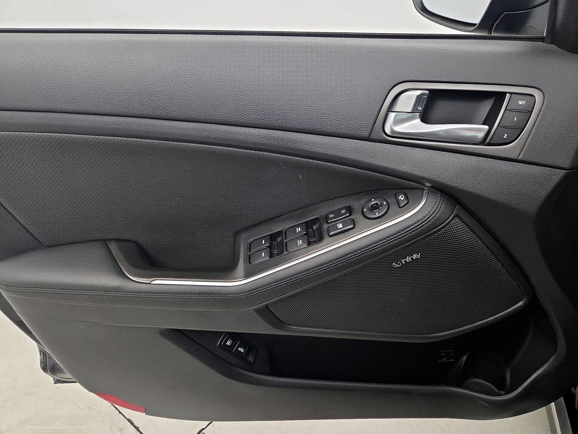 Thumbnail: 2016 Kia Optima - 12