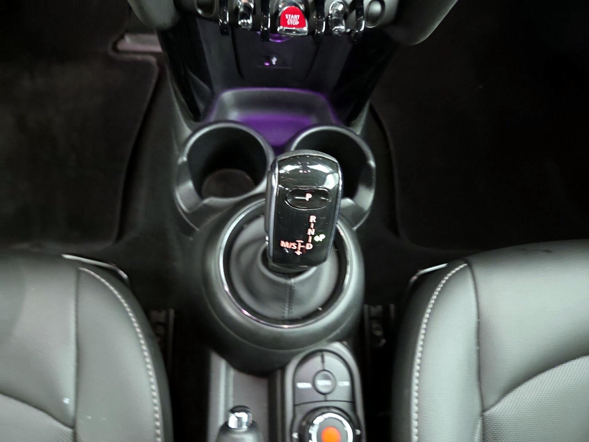 Thumbnail: 2022 MINI Cooper Hardtop - 17