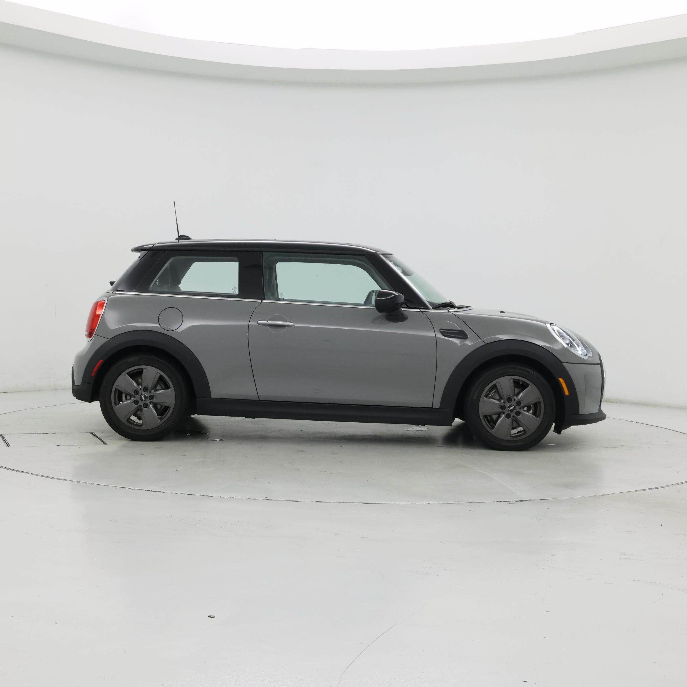 Thumbnail: 2022 MINI Cooper Hardtop - 7