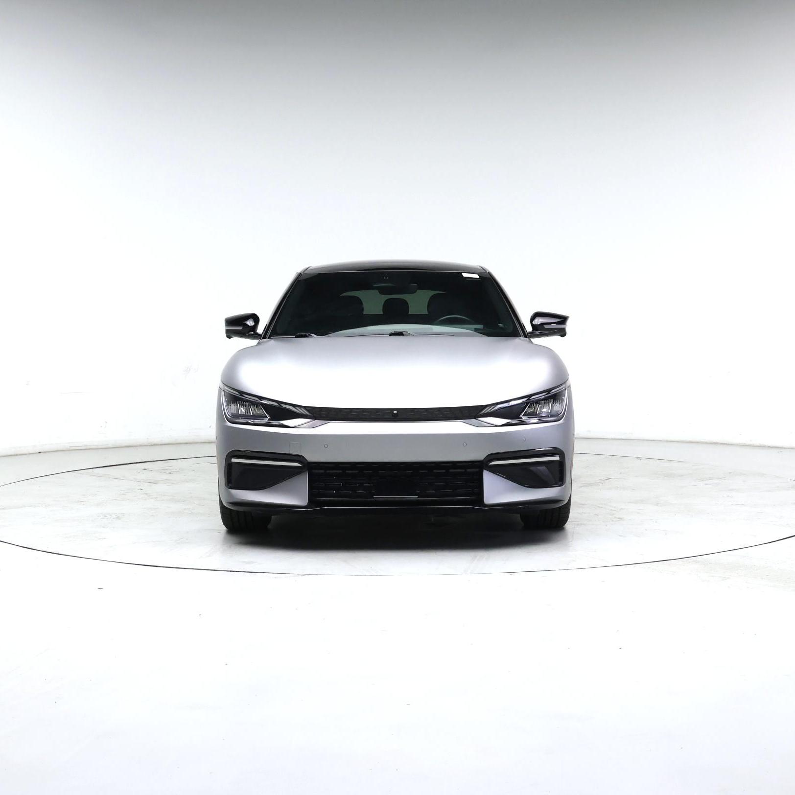 Thumbnail: 2022 Kia EV6 - 5