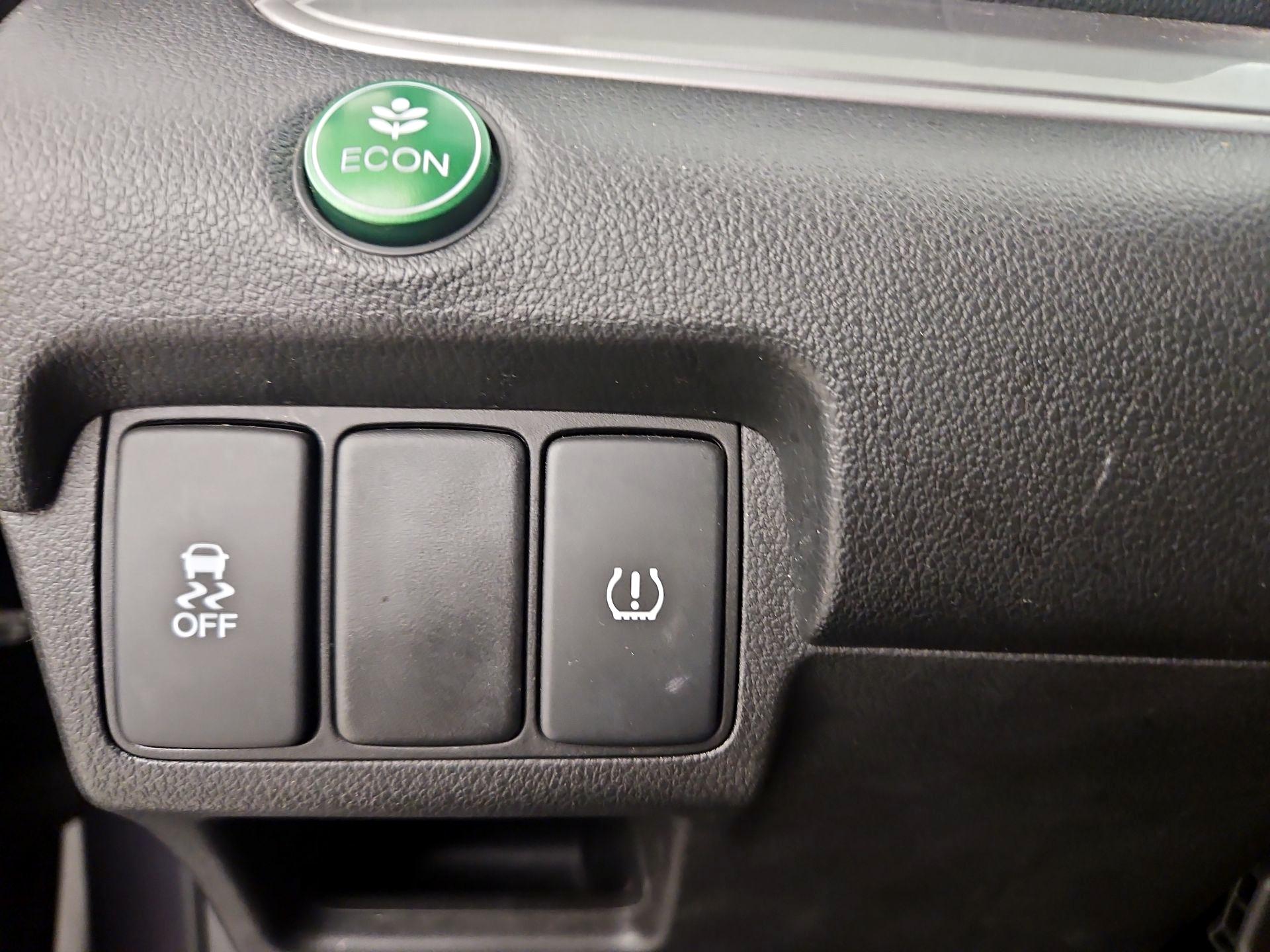 Thumbnail: 2015 Honda CR-V - 13