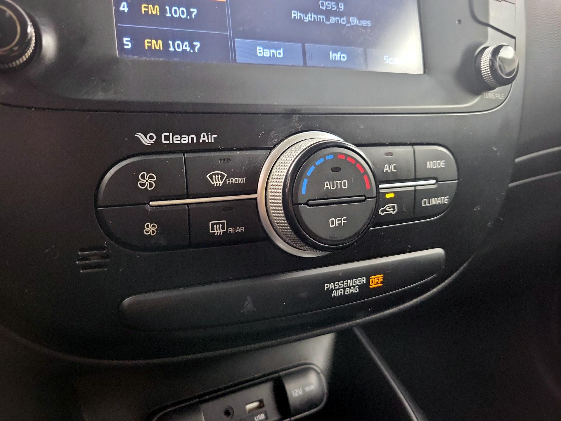 Thumbnail: 2018 Kia Soul - 16
