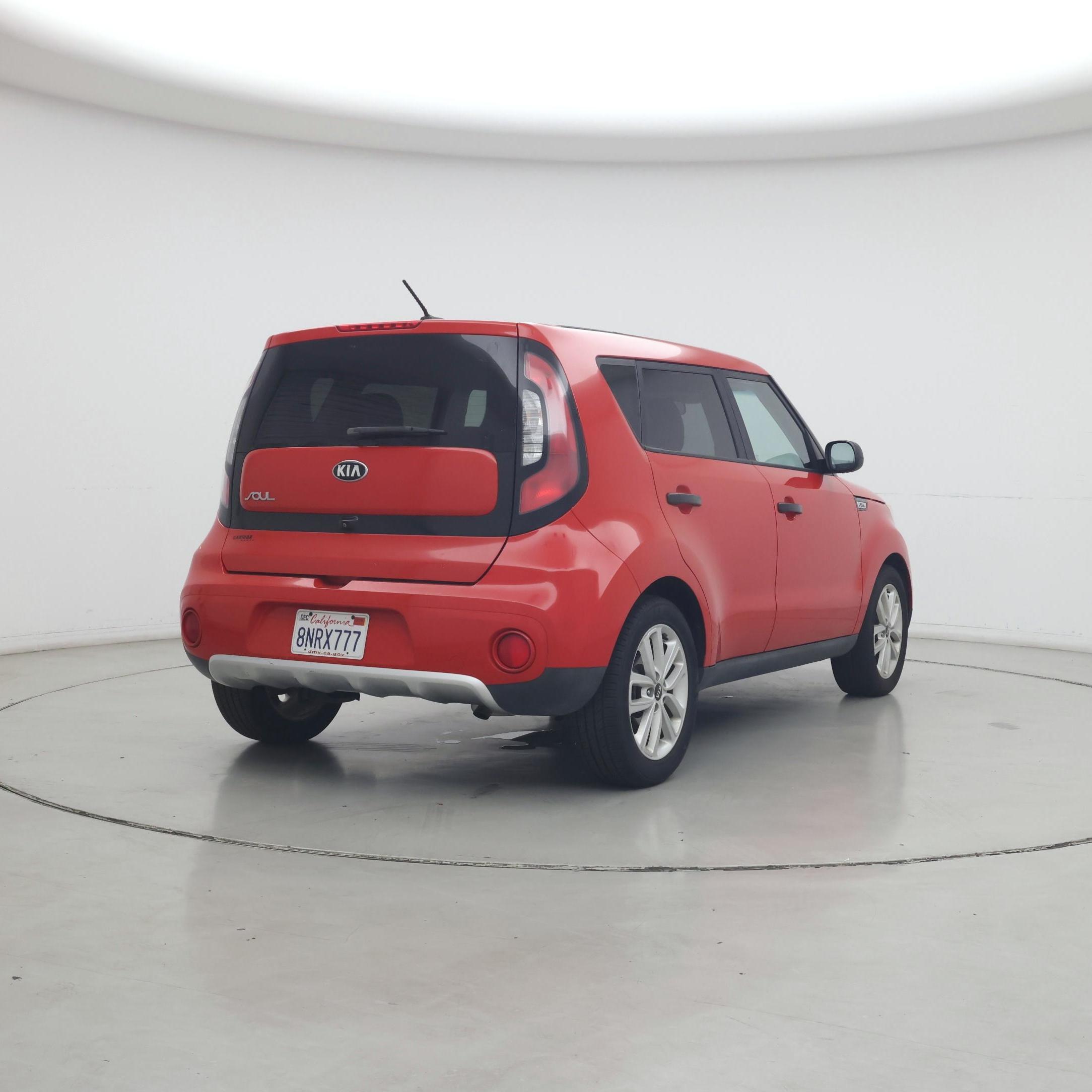 Thumbnail: 2018 Kia Soul - 8