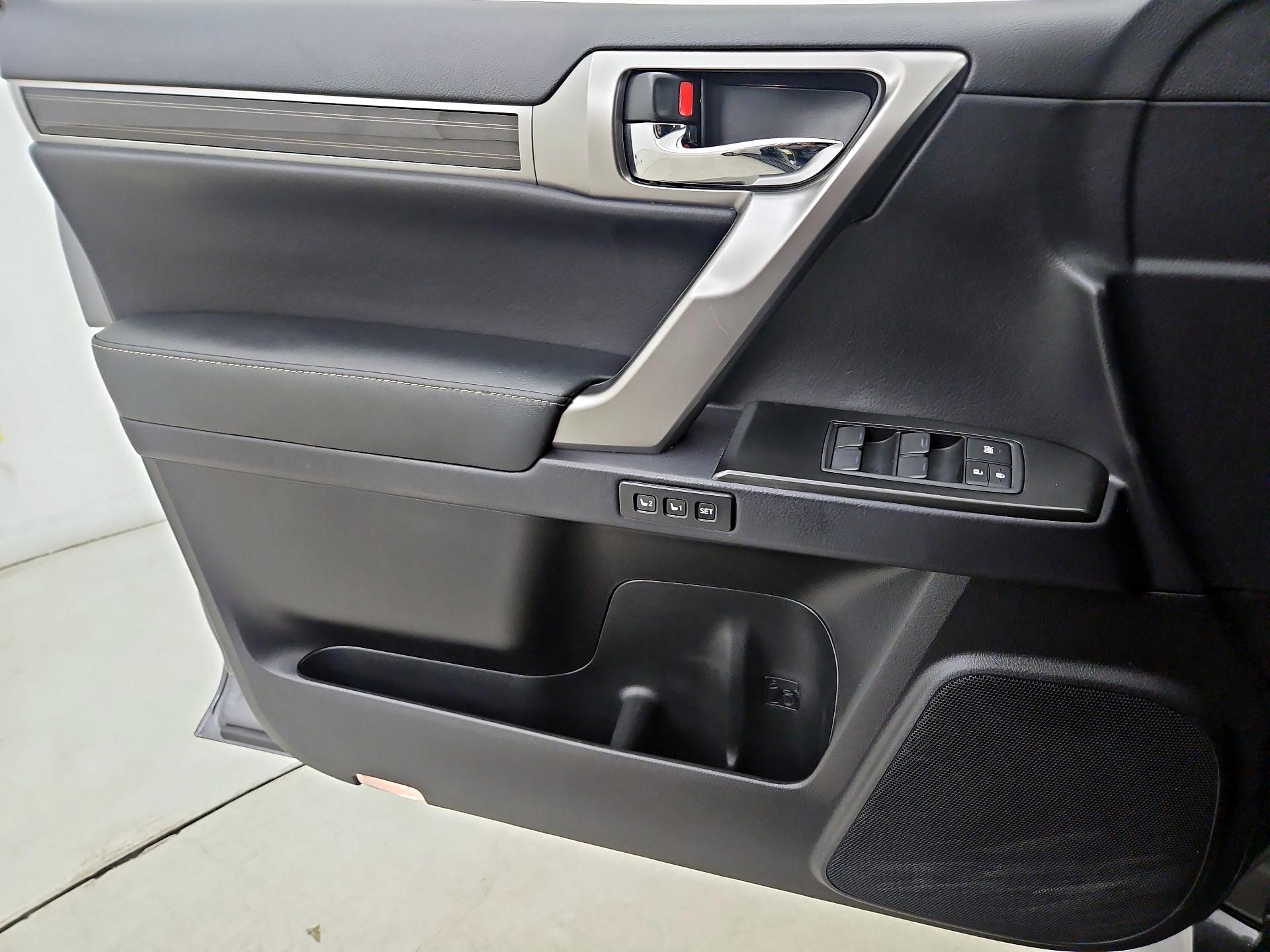 Thumbnail: 2022 Lexus GX - 12