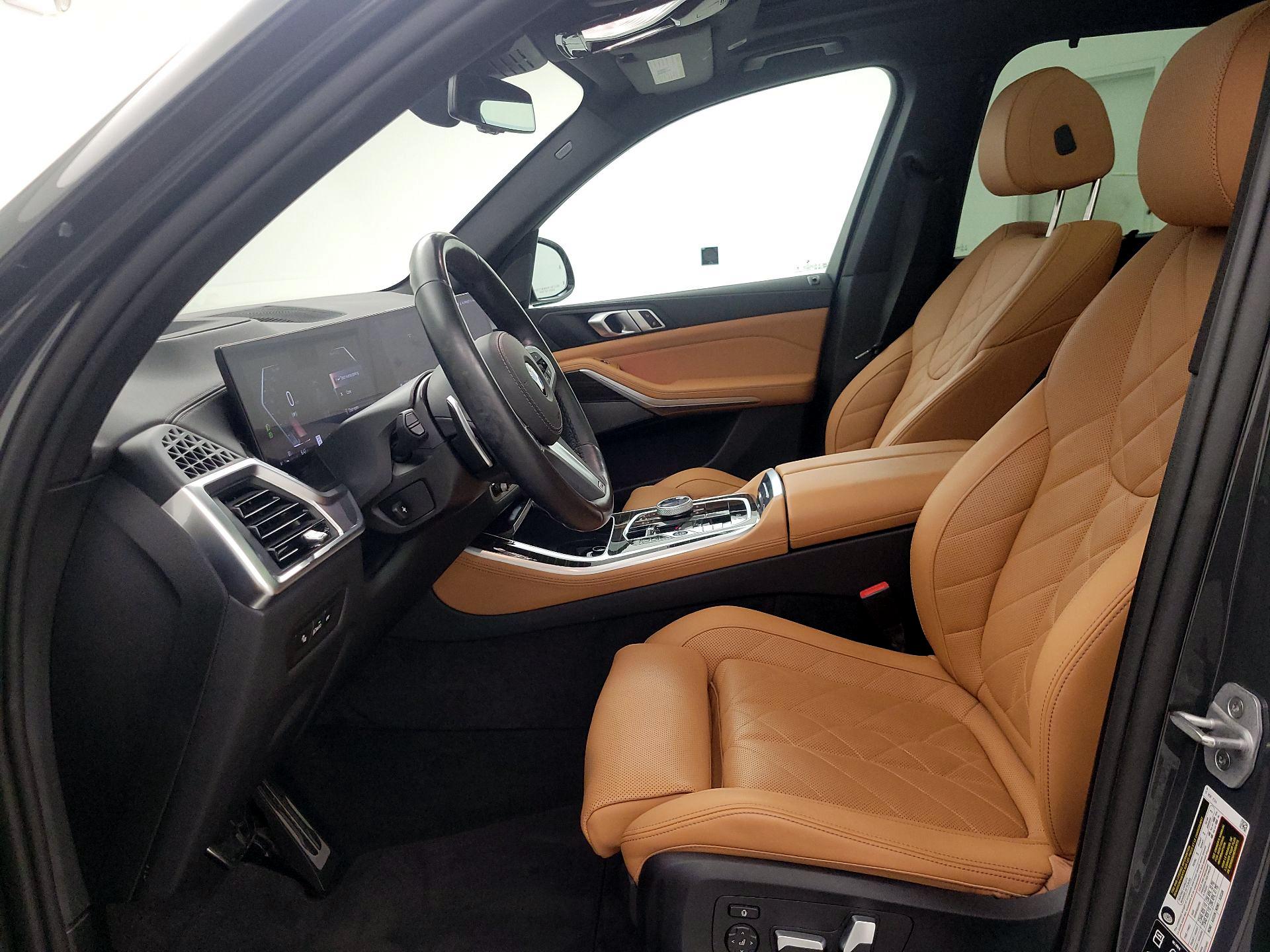 Thumbnail: 2025 BMW X5 - 11