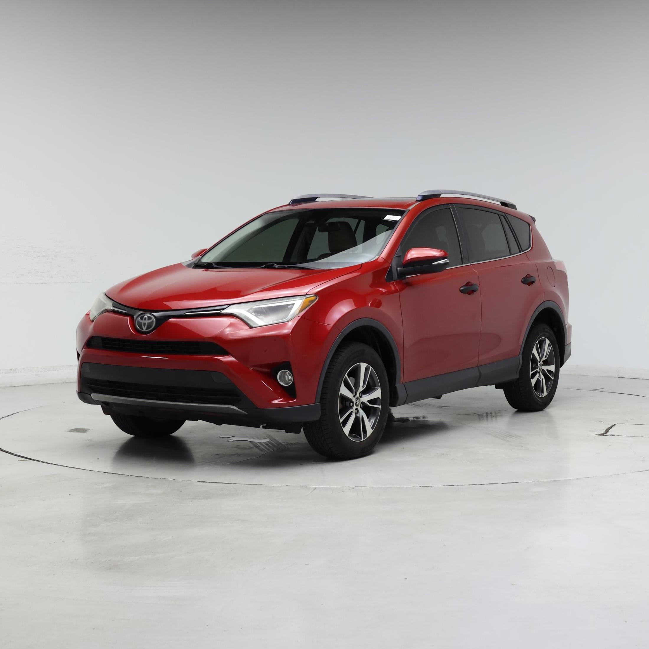 Thumbnail: 2017 Toyota RAV4 - 4