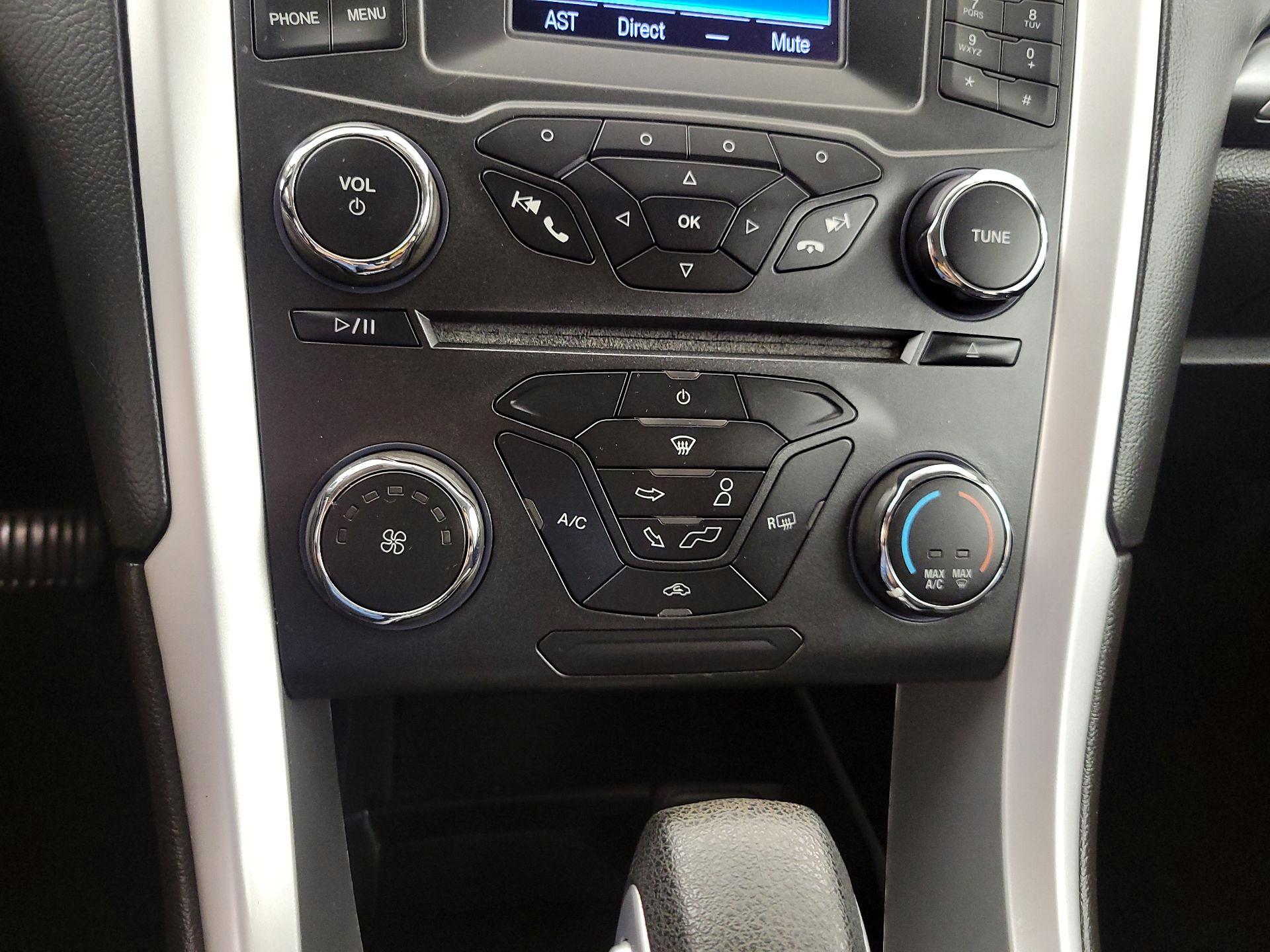 Thumbnail: 2016 Ford Fusion - 16