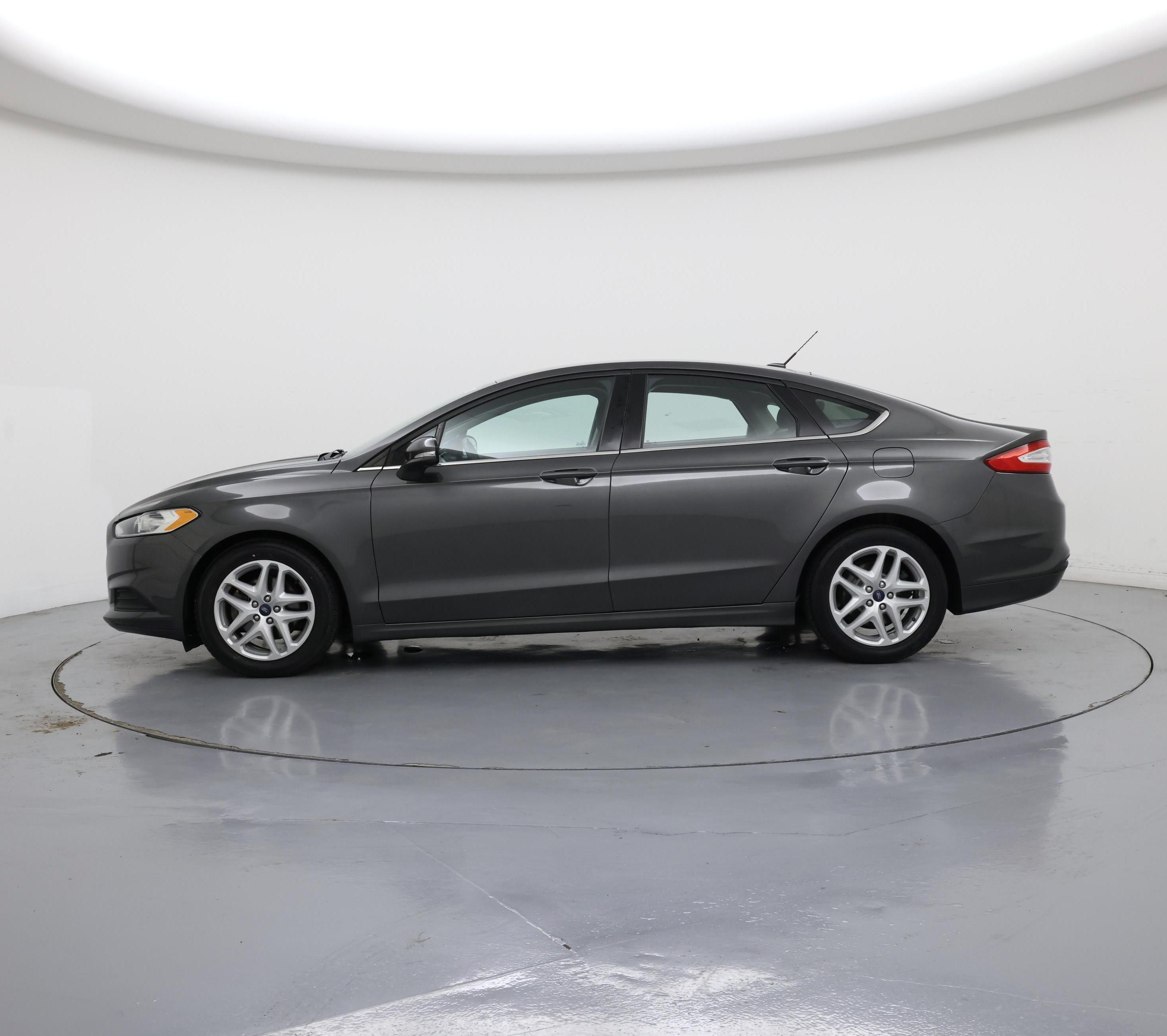 Thumbnail: 2016 Ford Fusion - 3