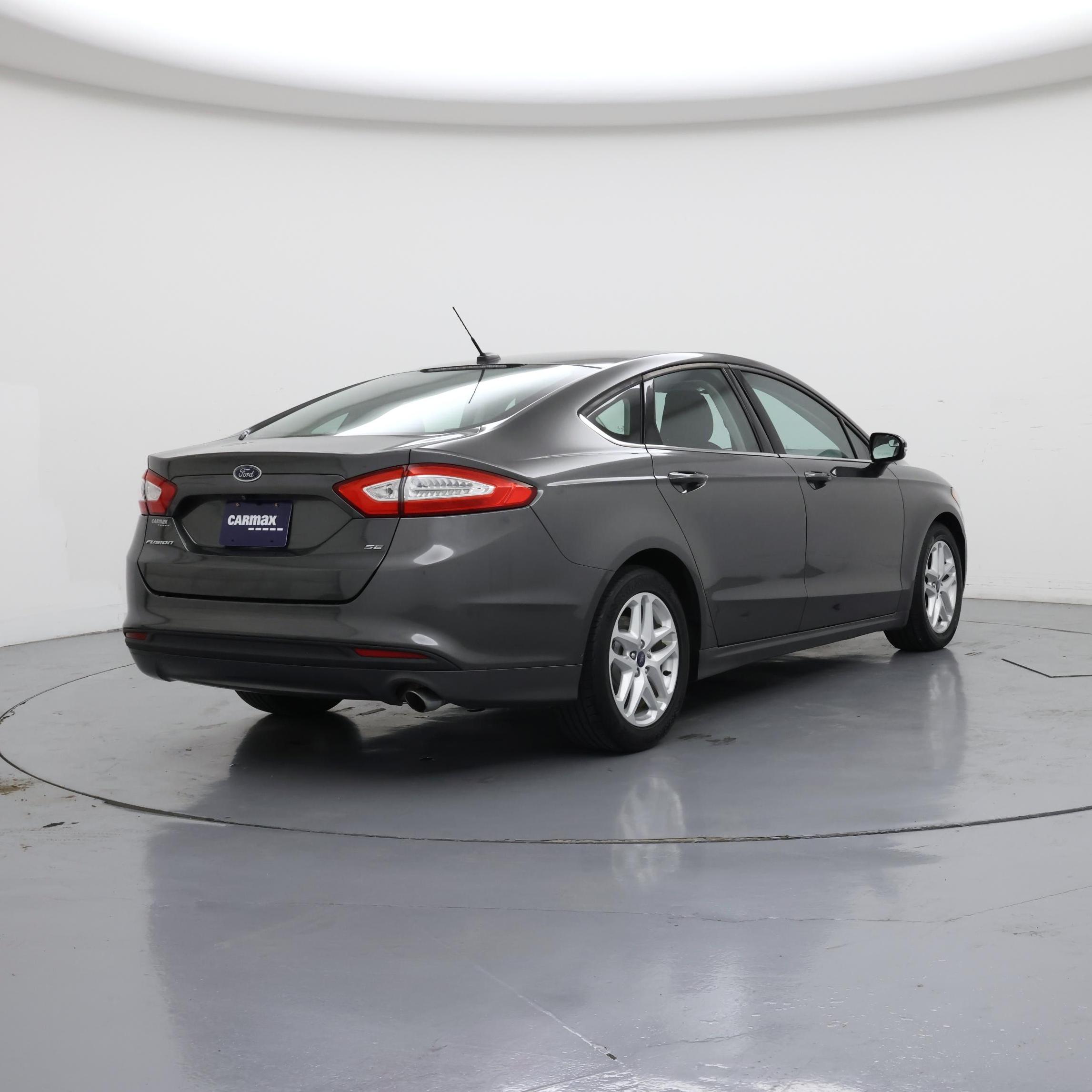 Thumbnail: 2016 Ford Fusion - 8