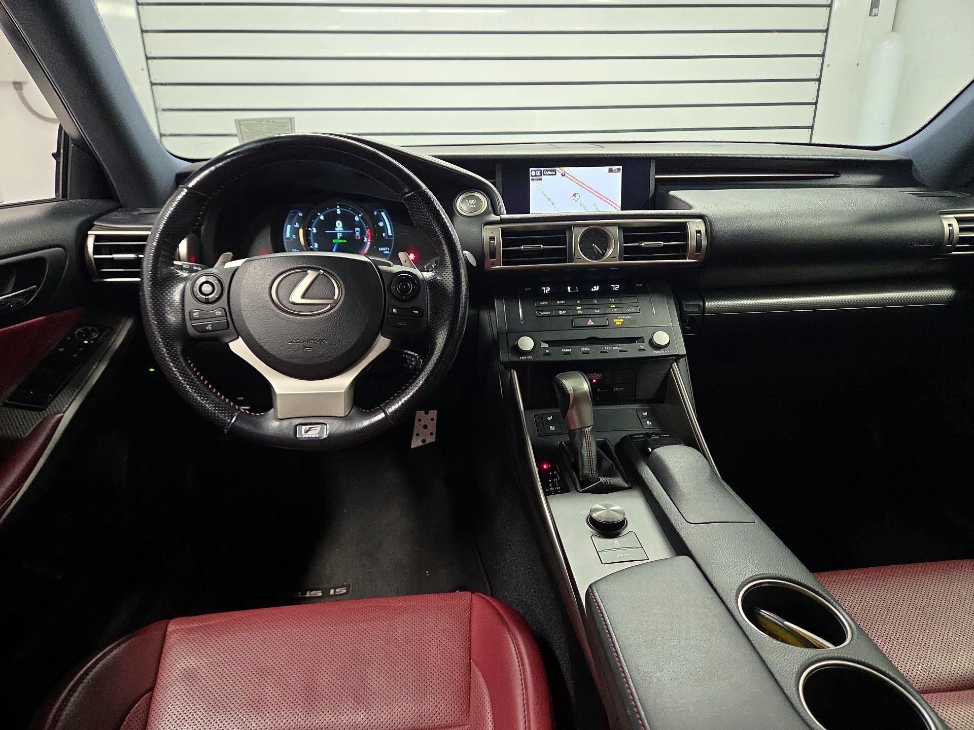 Thumbnail: 2016 Lexus IS - 9