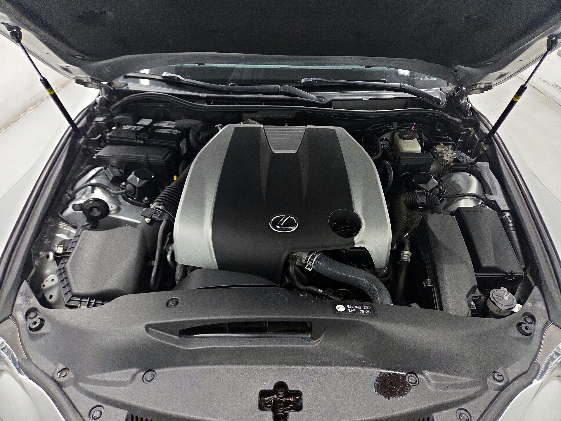 Thumbnail: 2016 Lexus IS - 19