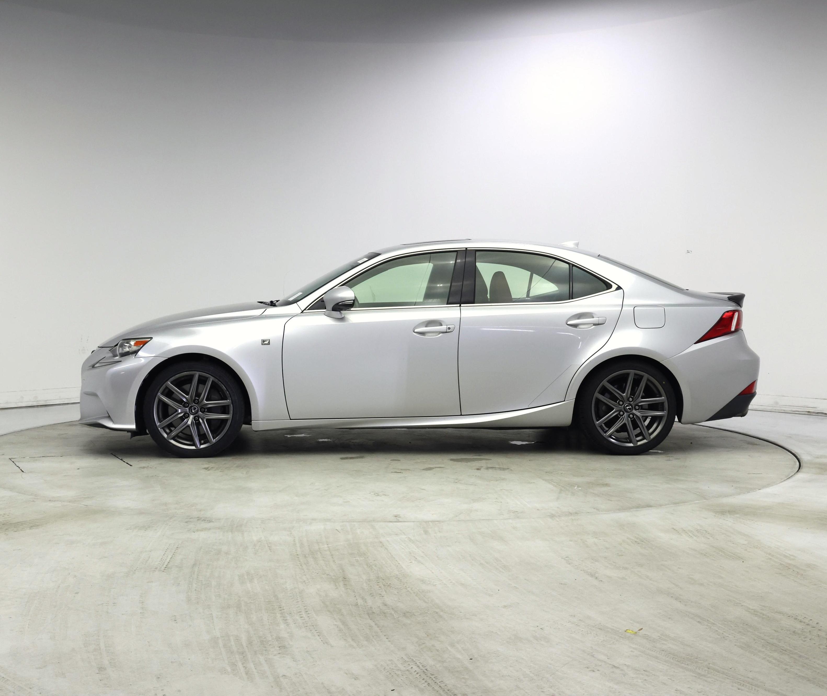 Thumbnail: 2016 Lexus IS - 3