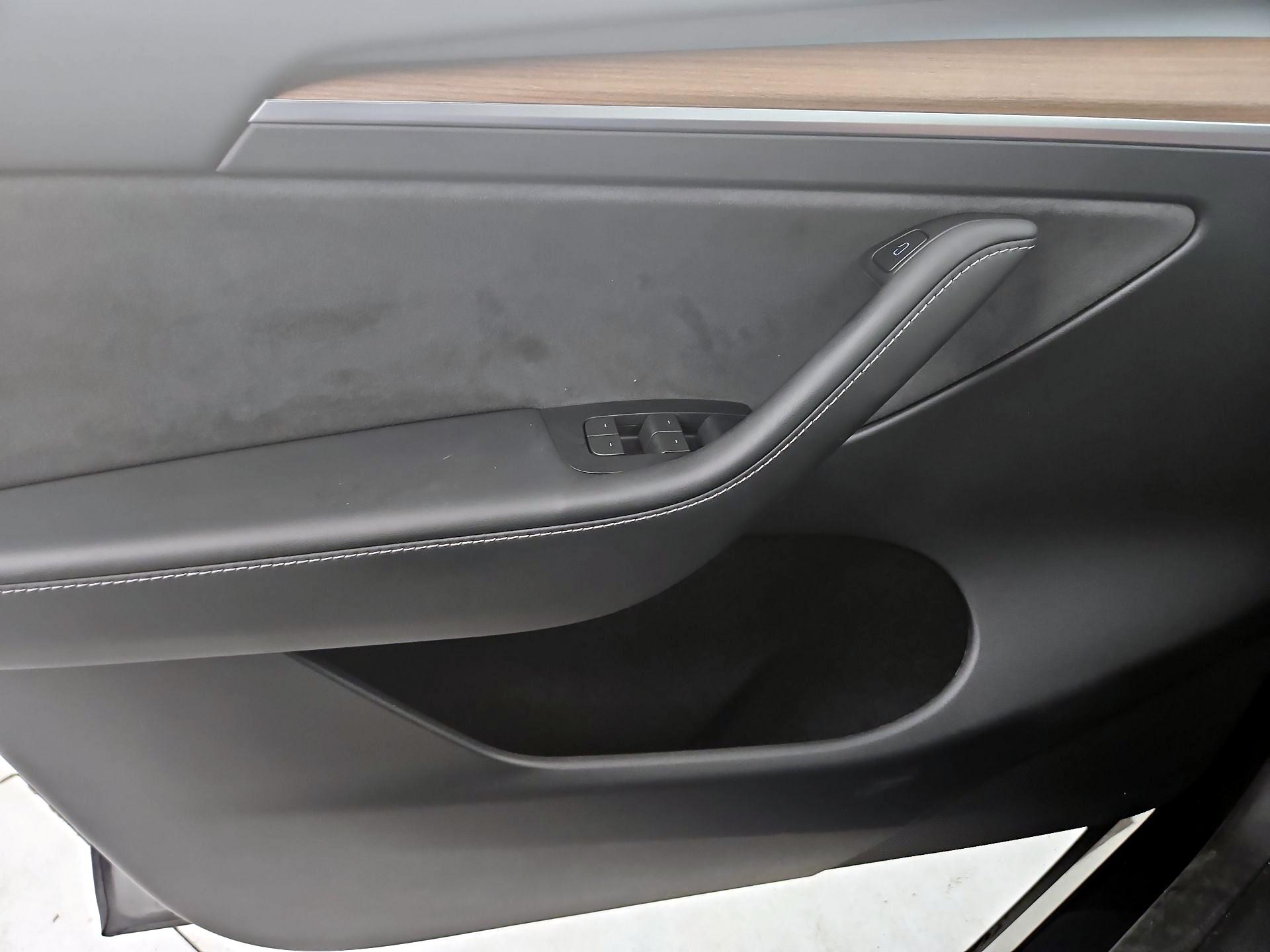 Thumbnail: 2024 Tesla Model Y - 12