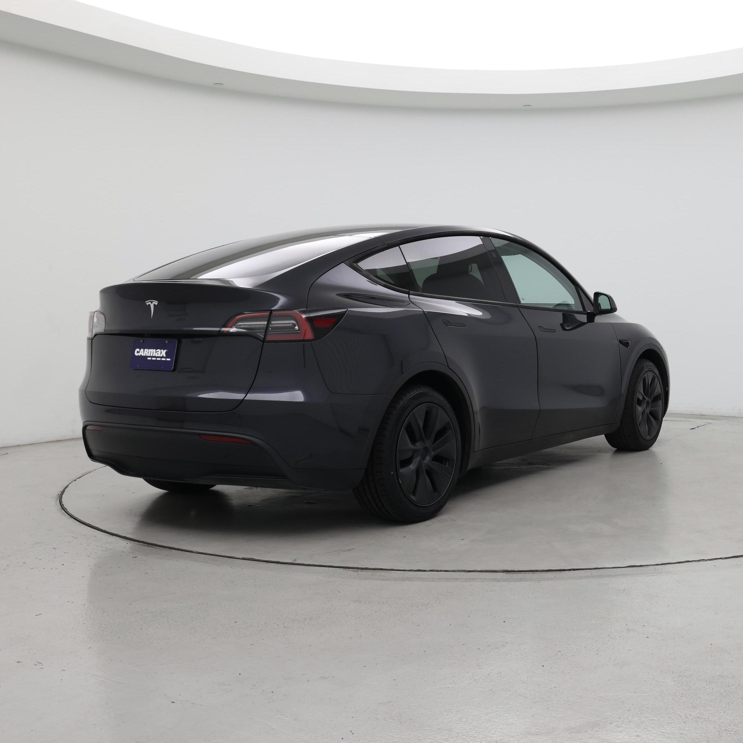 Thumbnail: 2024 Tesla Model Y - 8