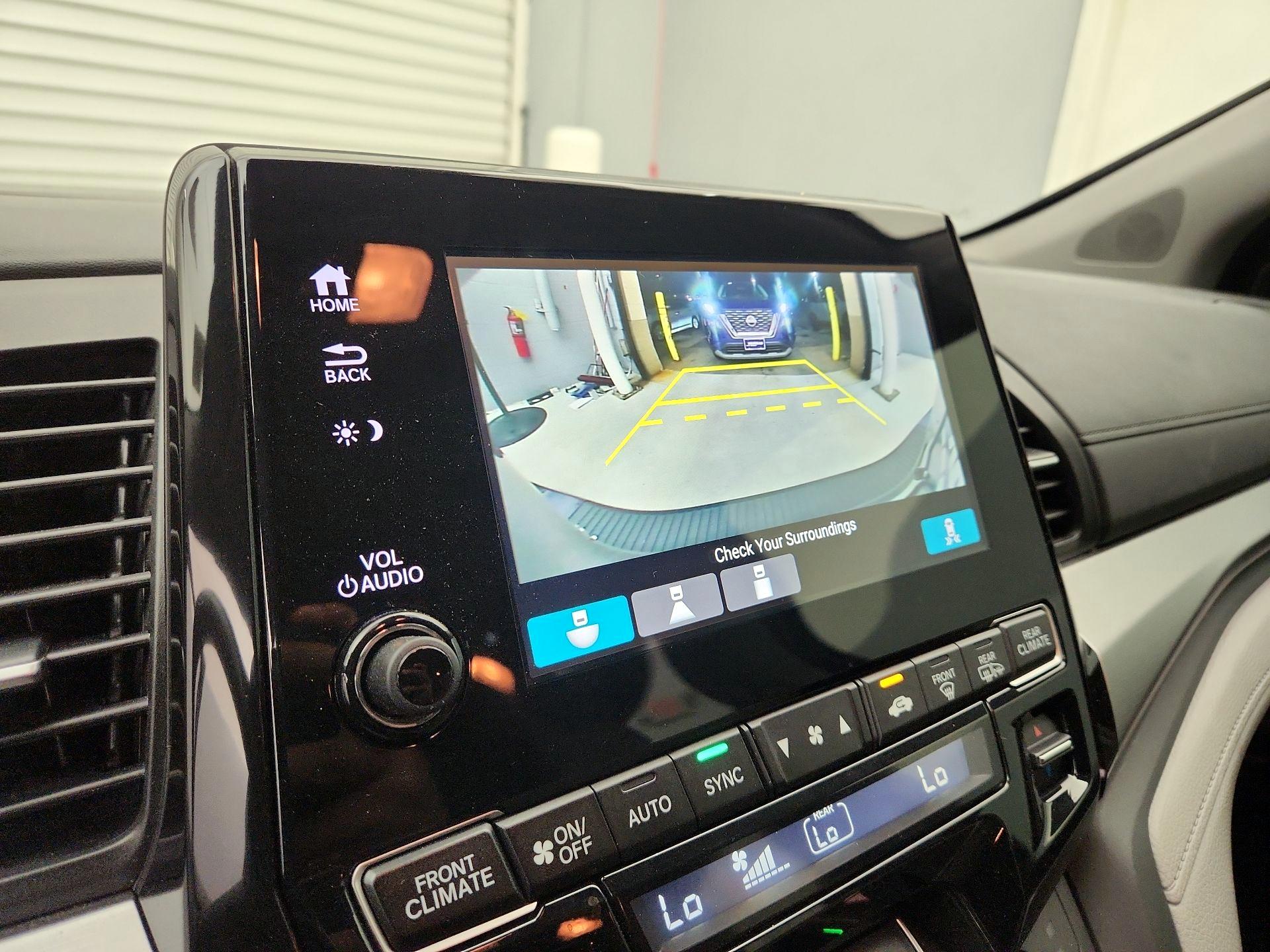 Thumbnail: 2021 Honda Odyssey - 14