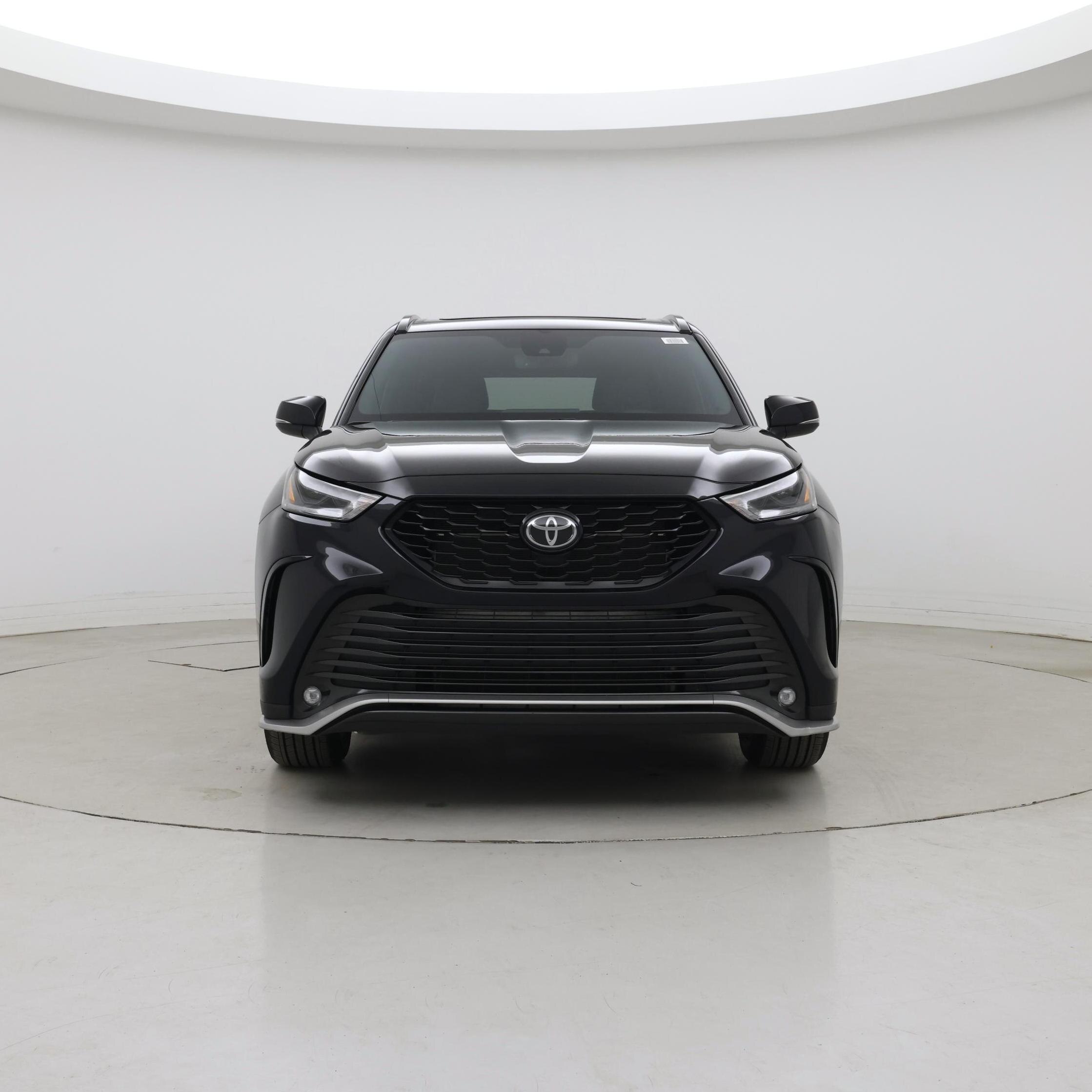 Thumbnail: 2023 Toyota Highlander - 5