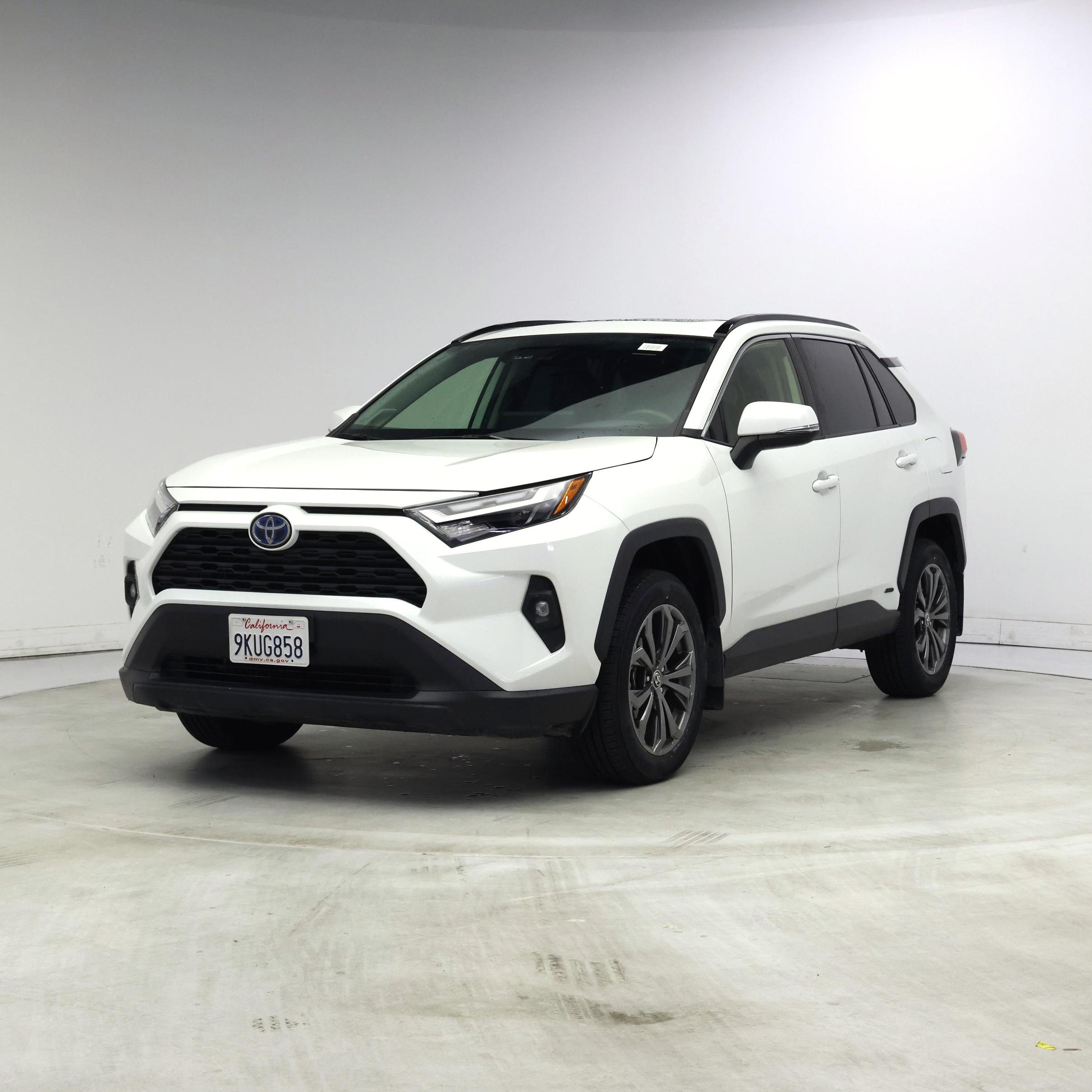 Thumbnail: 2024 Toyota RAV4 - 4