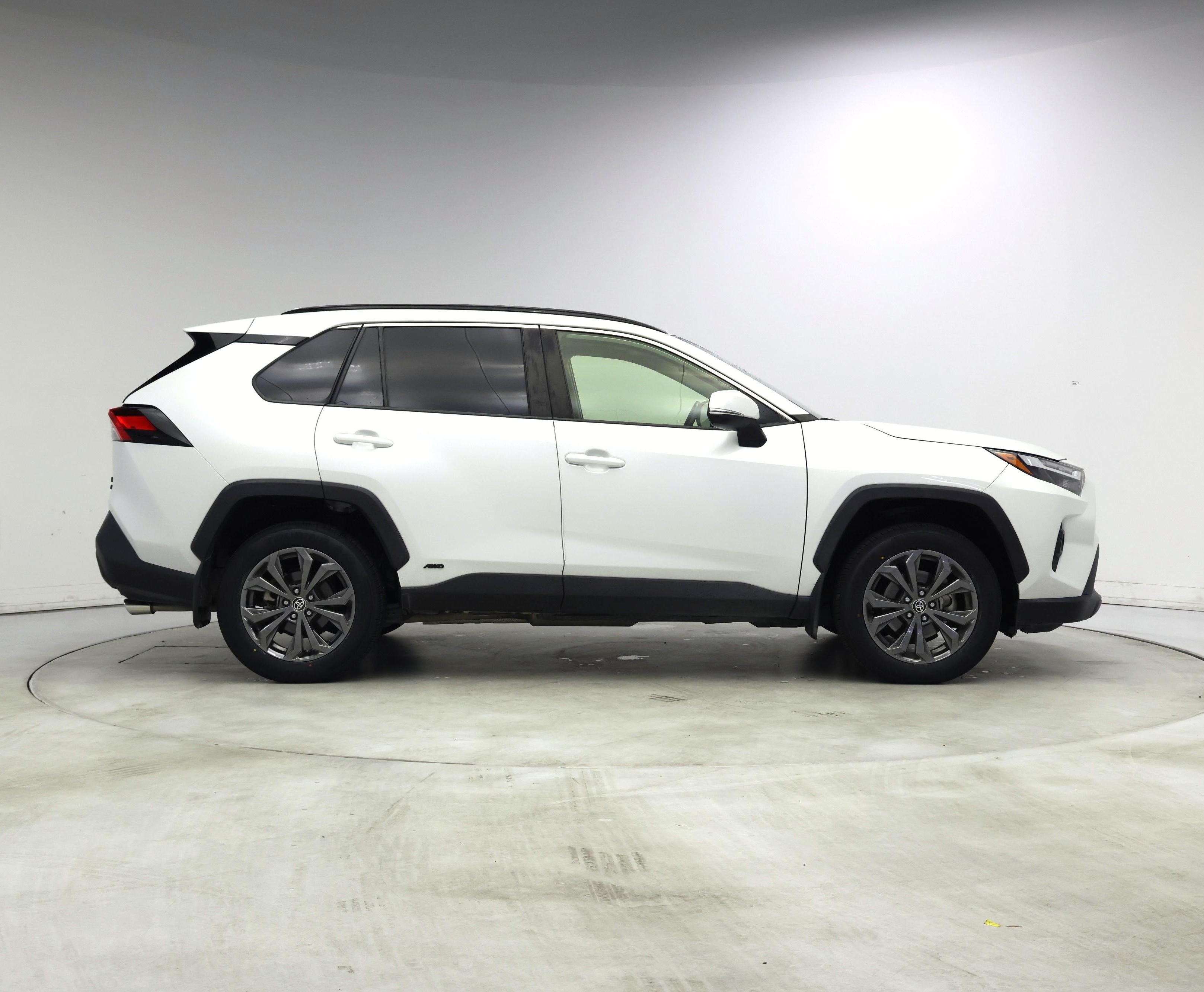 Thumbnail: 2024 Toyota RAV4 - 7