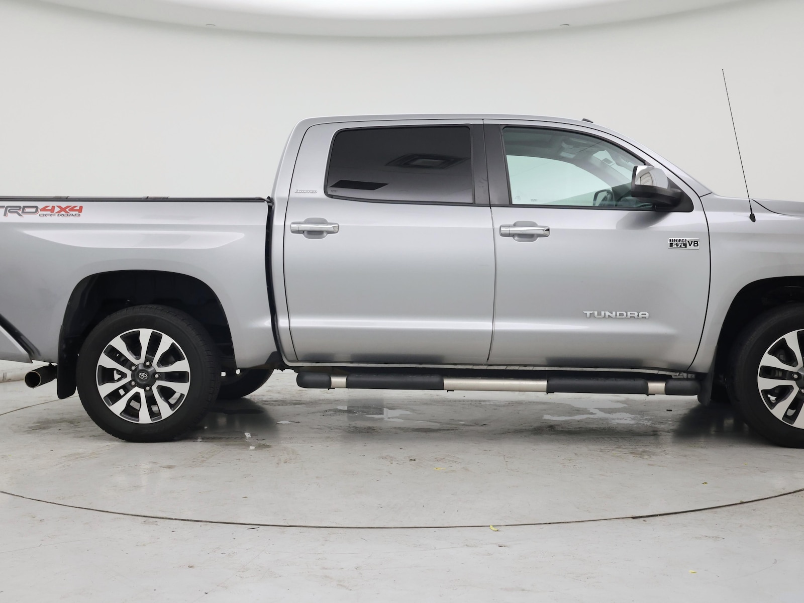 2019 Toyota Tundra Limited - Photo 8