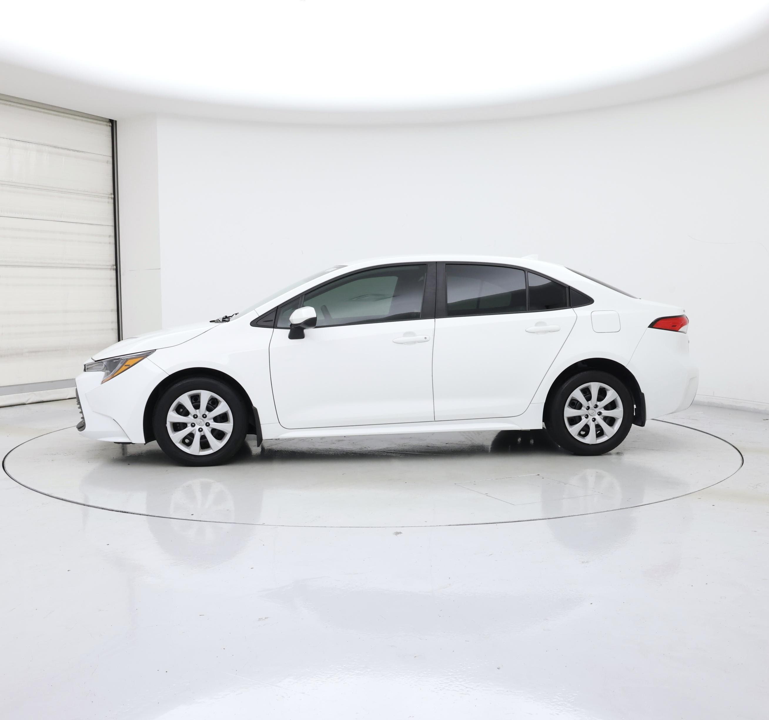Thumbnail: 2024 Toyota Corolla - 3