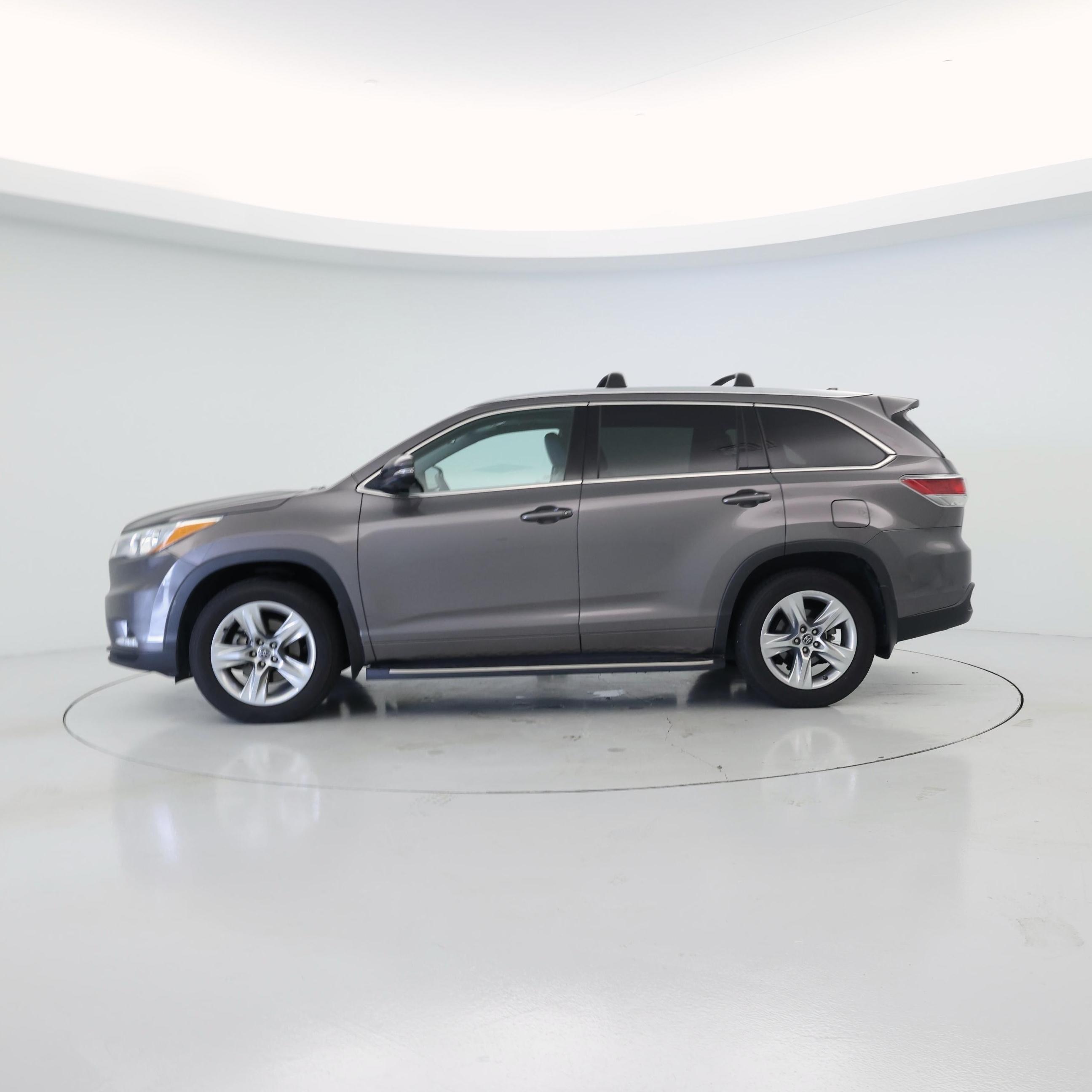 Thumbnail: 2016 Toyota Highlander - 3