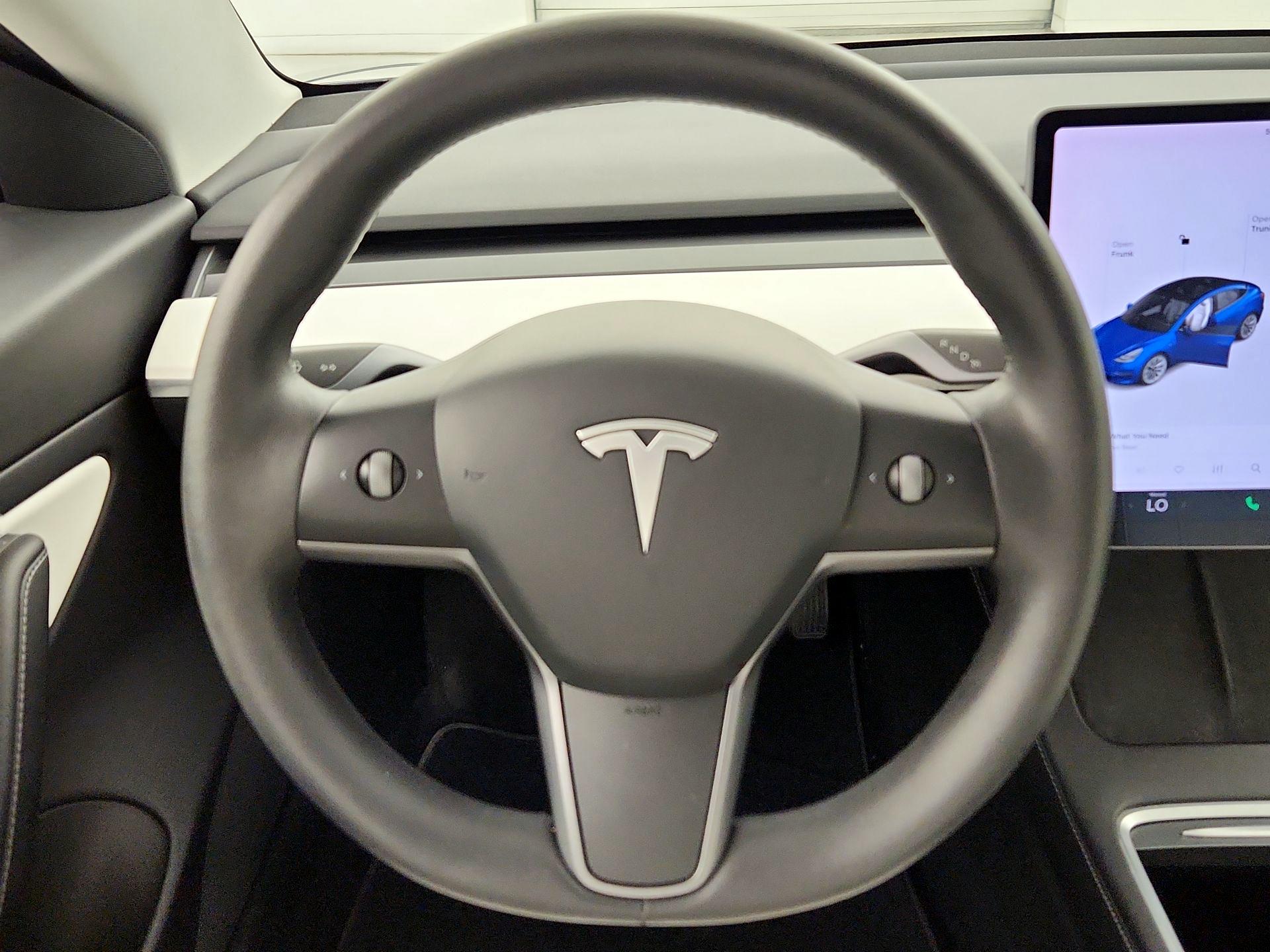 Thumbnail: 2021 Tesla Model 3 - 10
