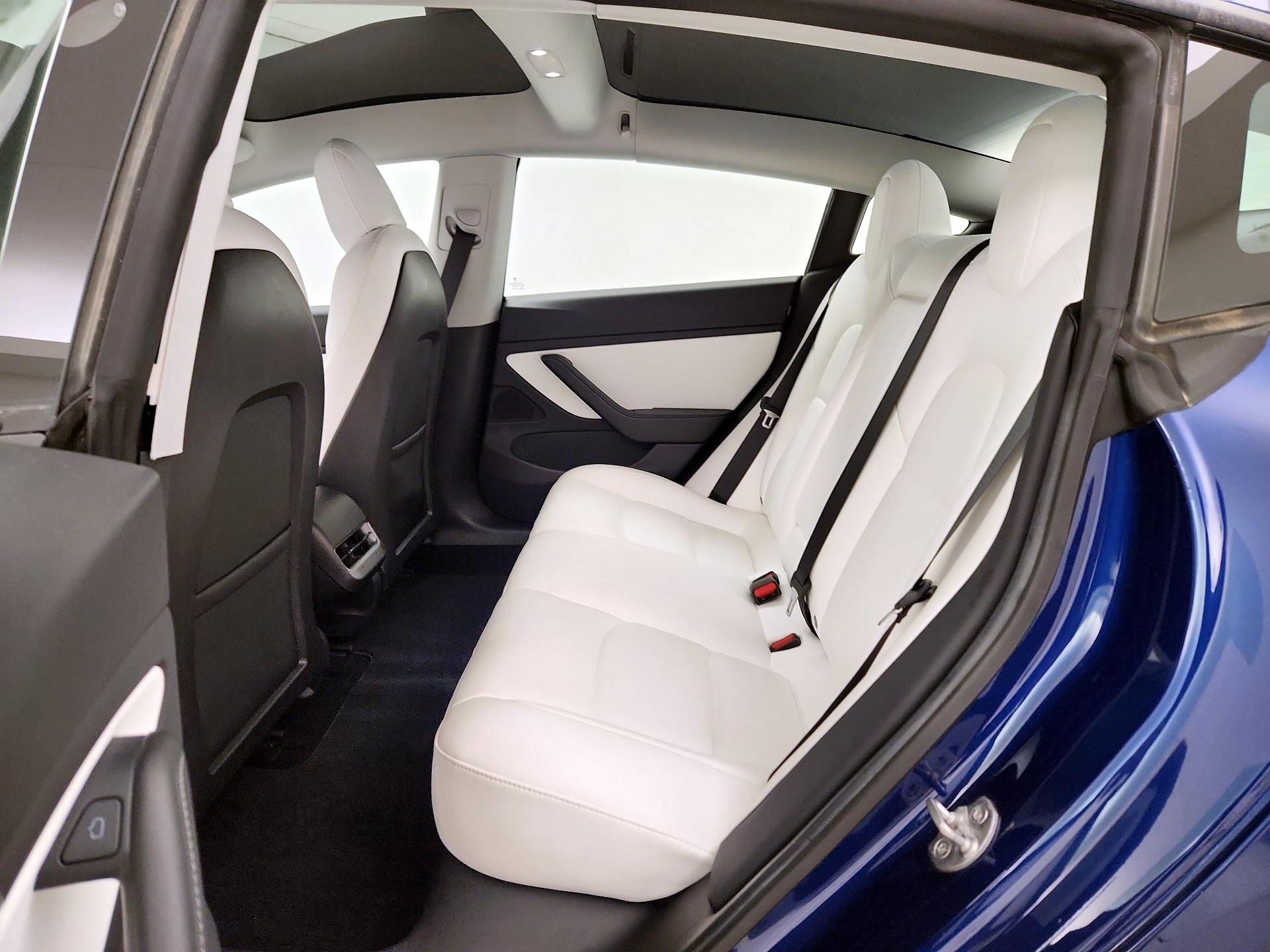 Thumbnail: 2021 Tesla Model 3 - 20