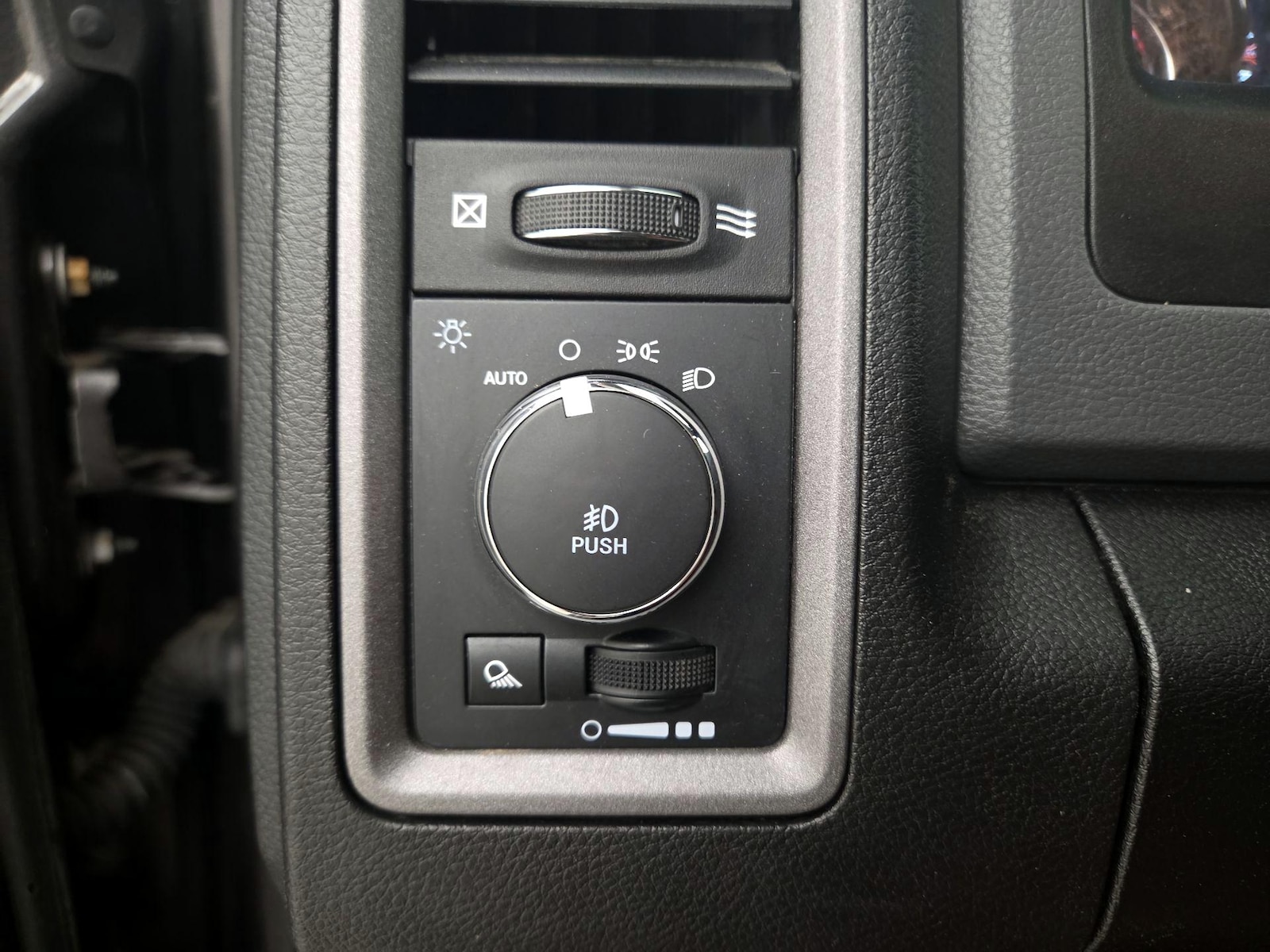 2020 RAM Ram 1500 Classic Tradesman - Photo 14