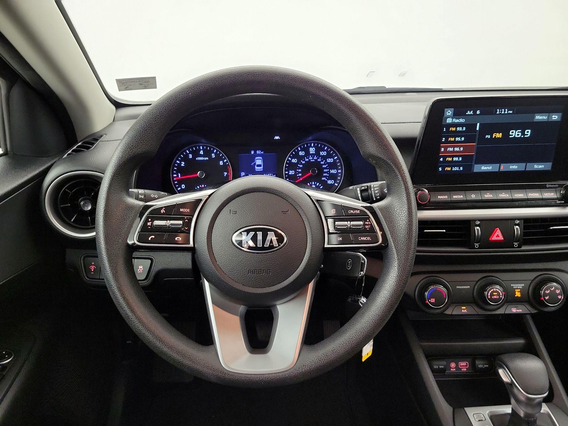 Thumbnail: 2020 Kia Forte - 10