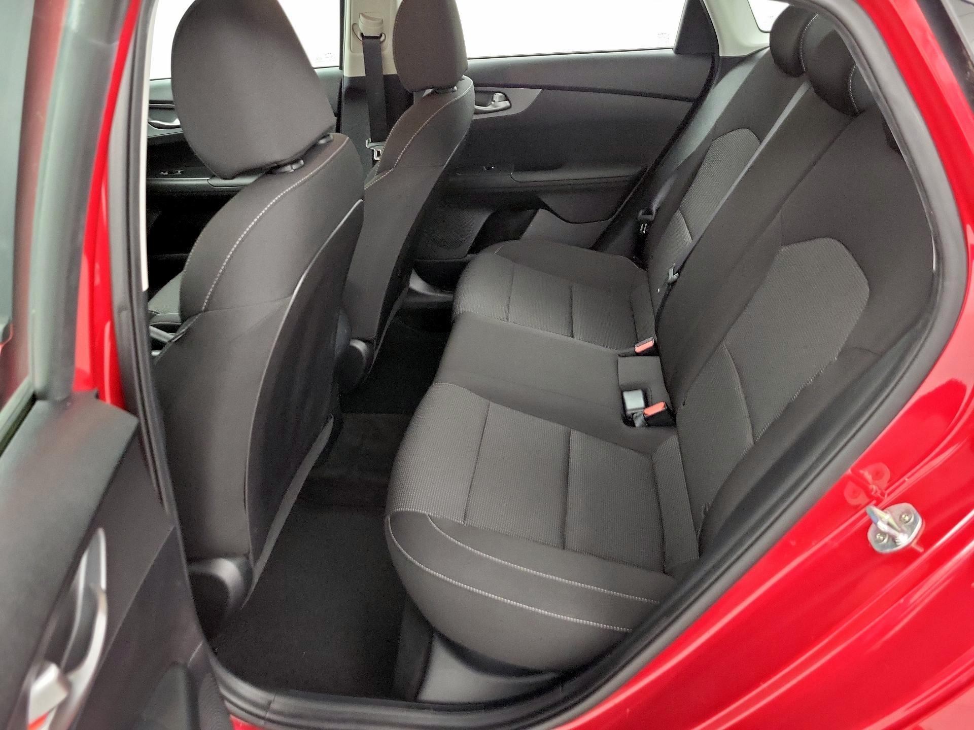 Thumbnail: 2020 Kia Forte - 19